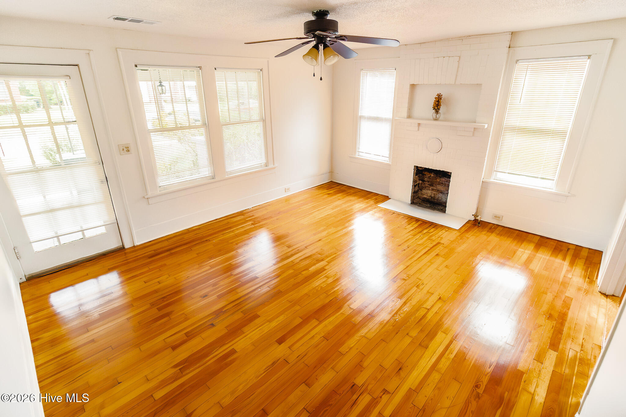 Photo 3 of Single family home for sale at 2517 Wrightsboro Rd, Augusta, GA 30904 | MLS# 100577330 | Listing updated on 2026-09-17