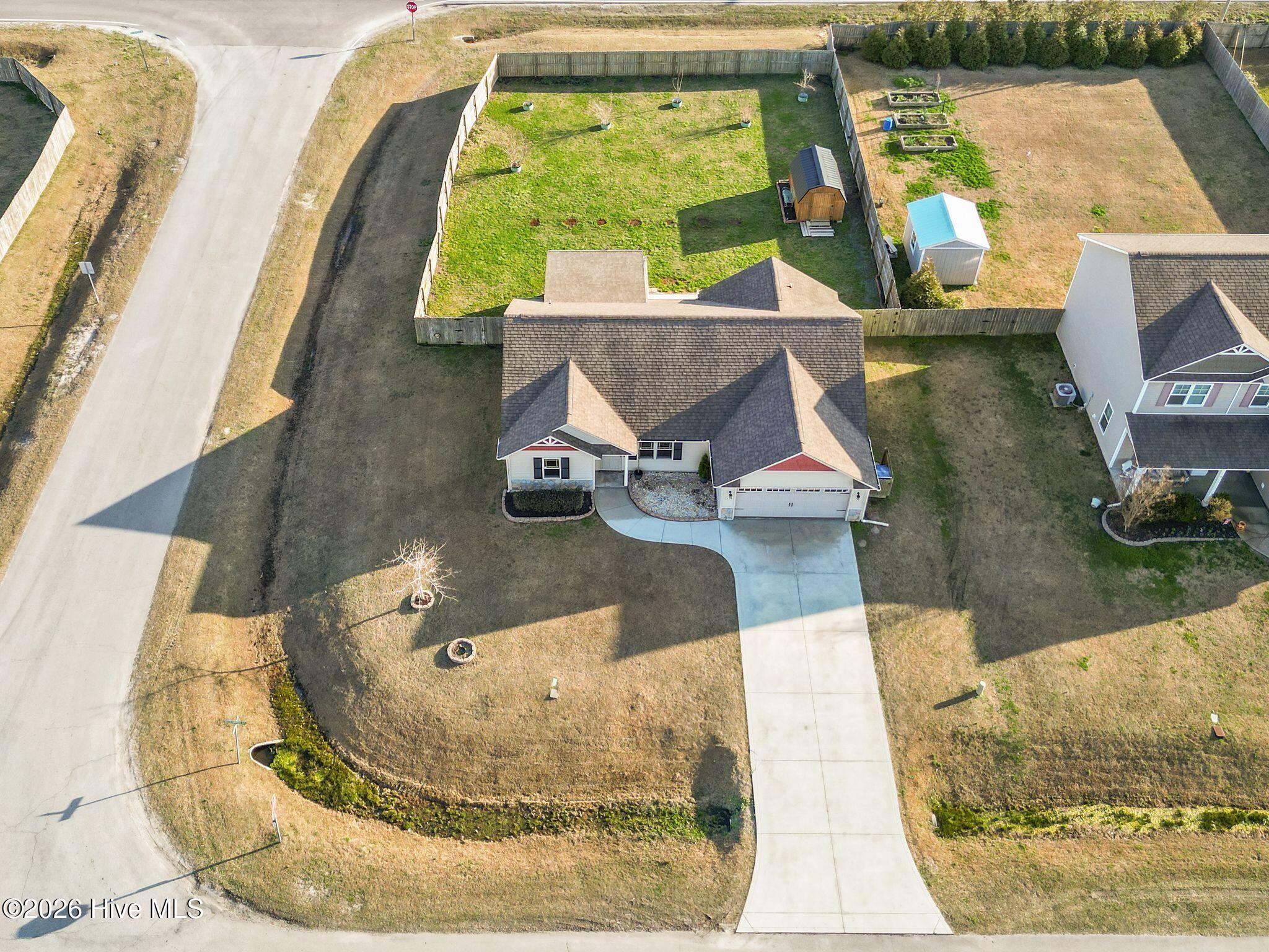 100559181 | Photo 45