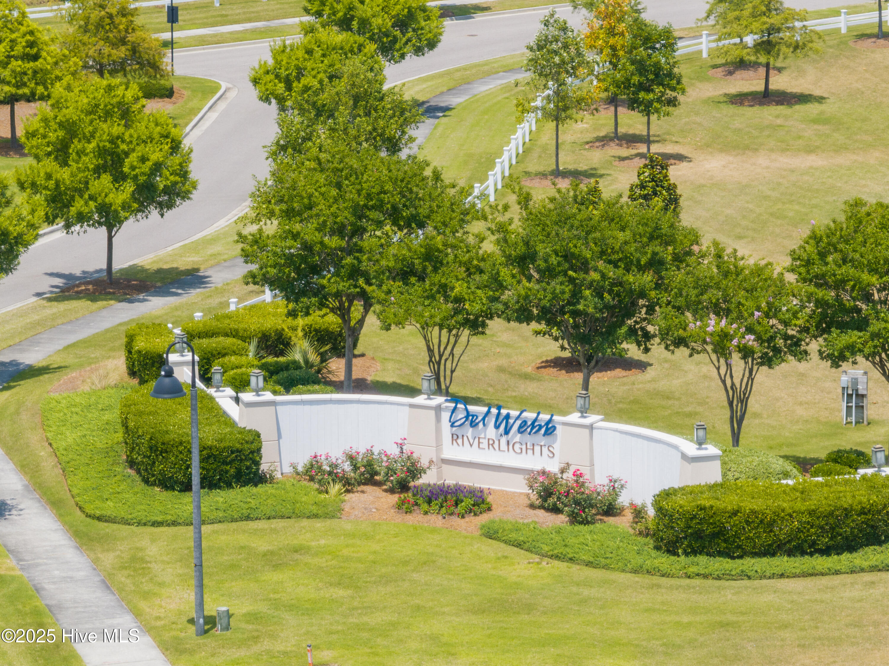 100515849 | Photo 38