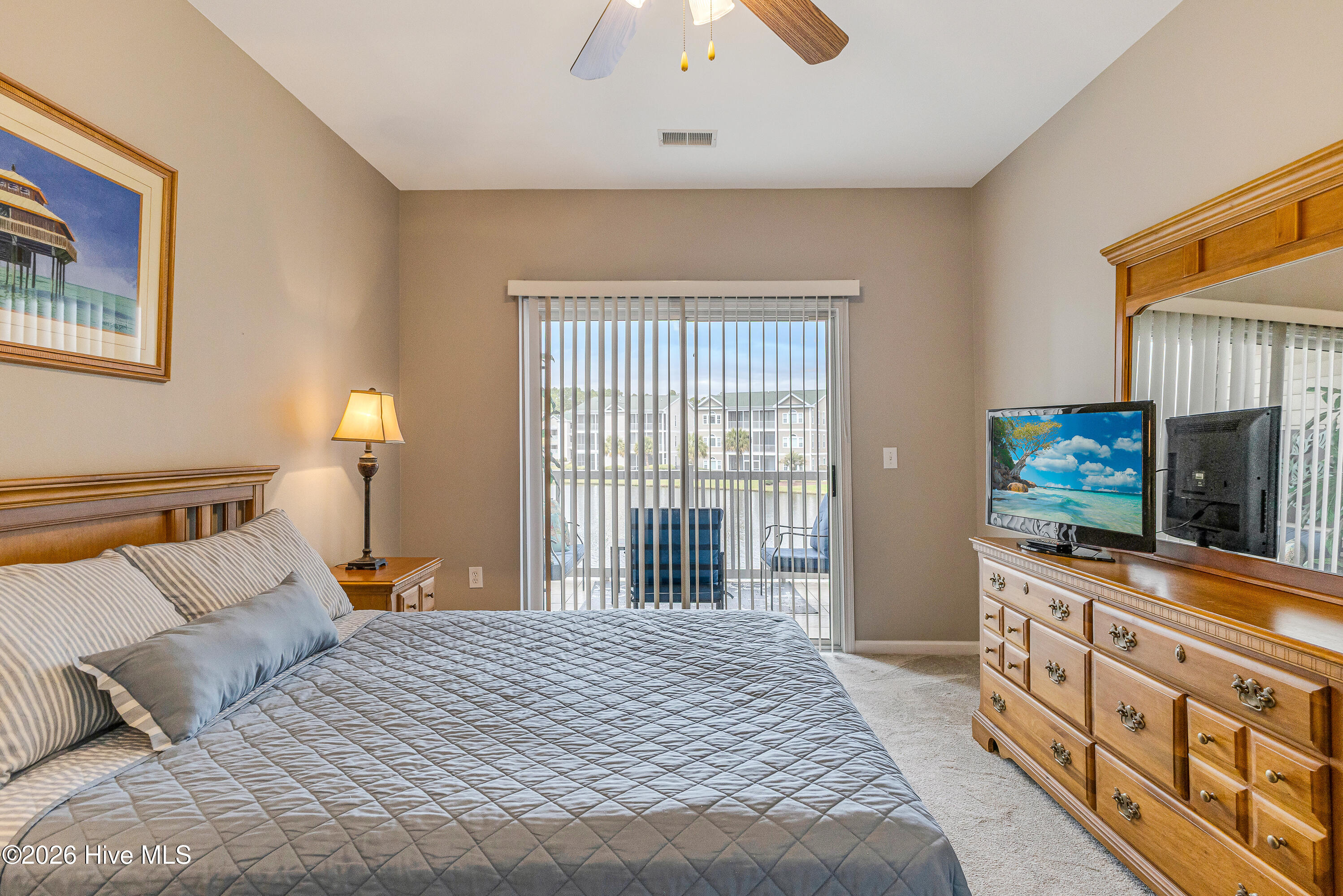 100560351 | Photo 19