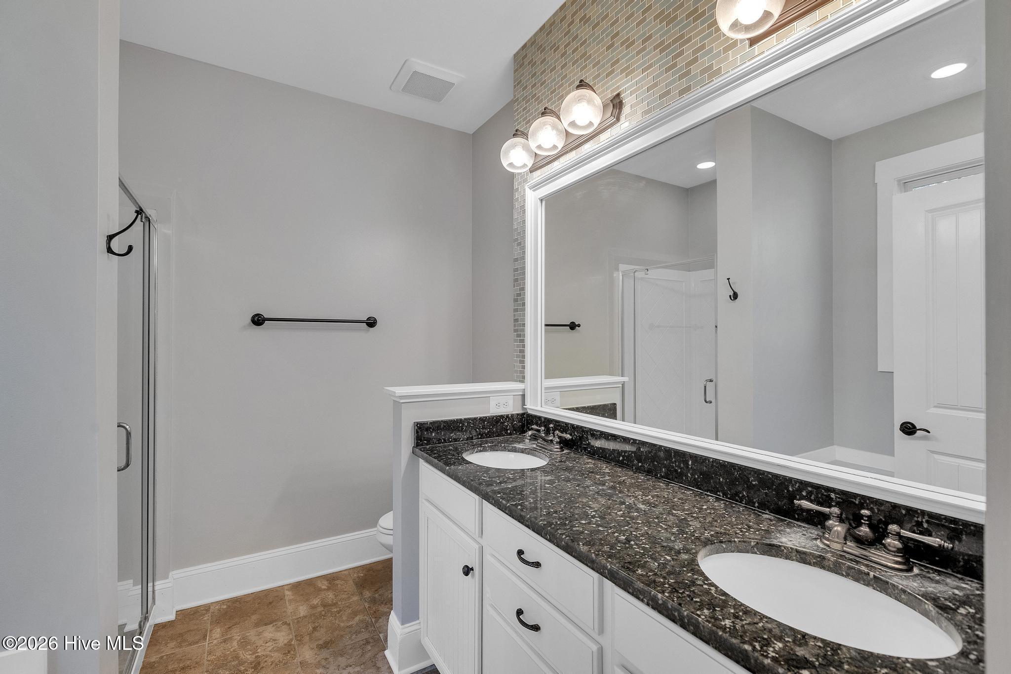 Undisclosed Address, Holly Ridge, NC, 28445