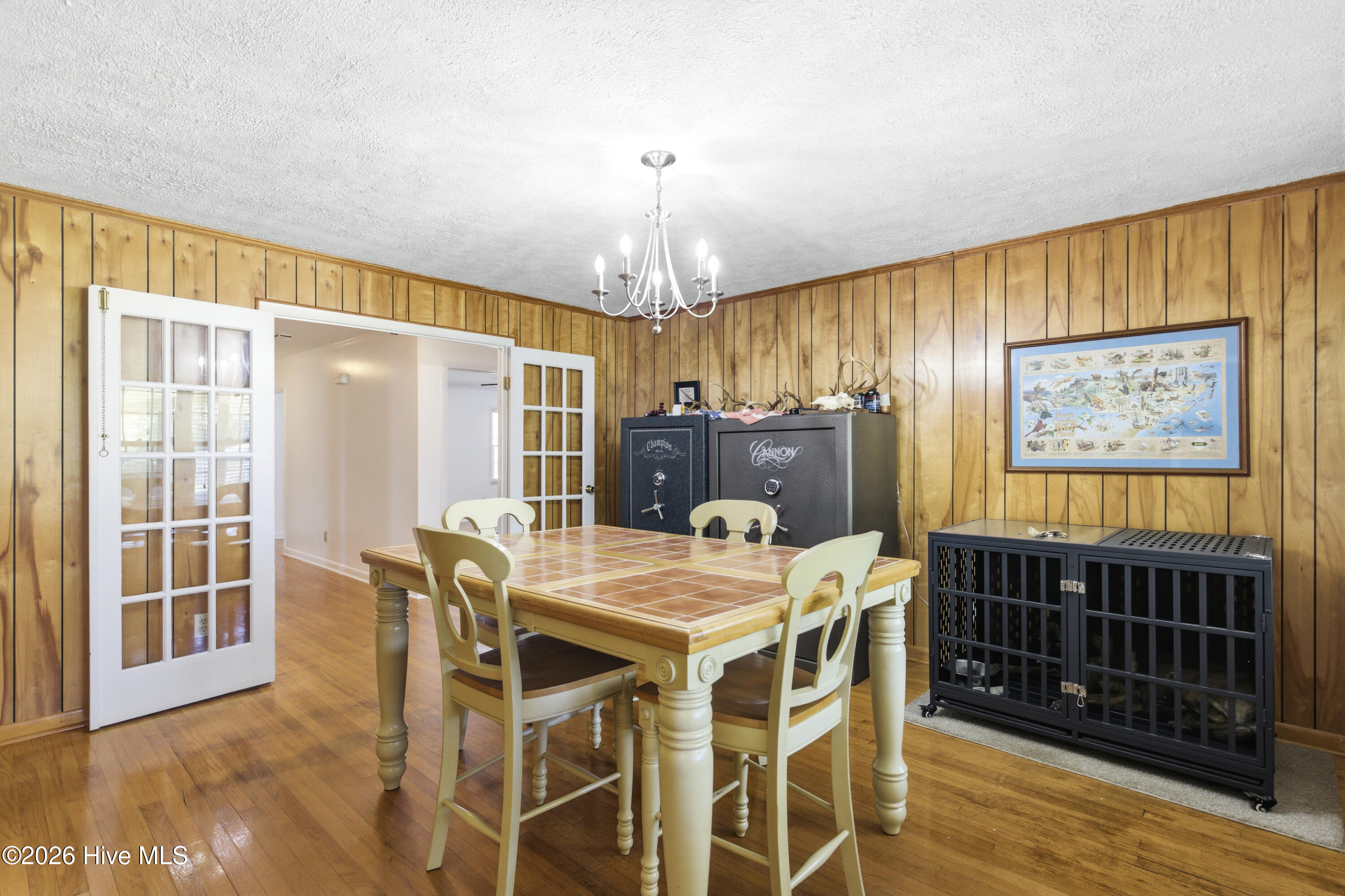 100561797 | Photo 37