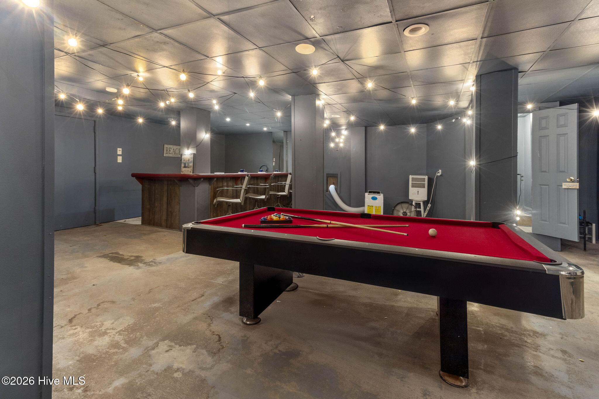 100555843 | Photo 42