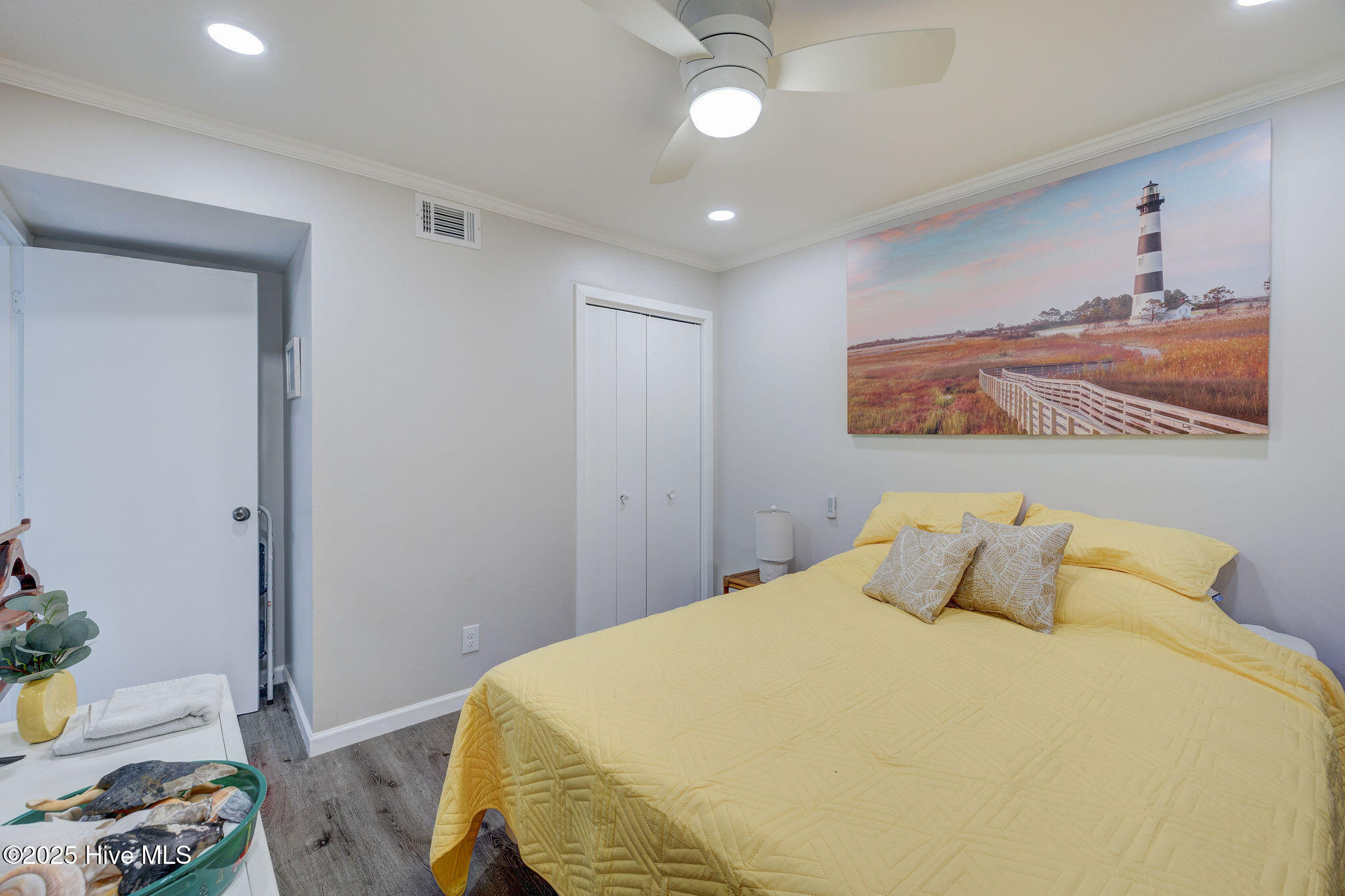 100525096 | Photo 18