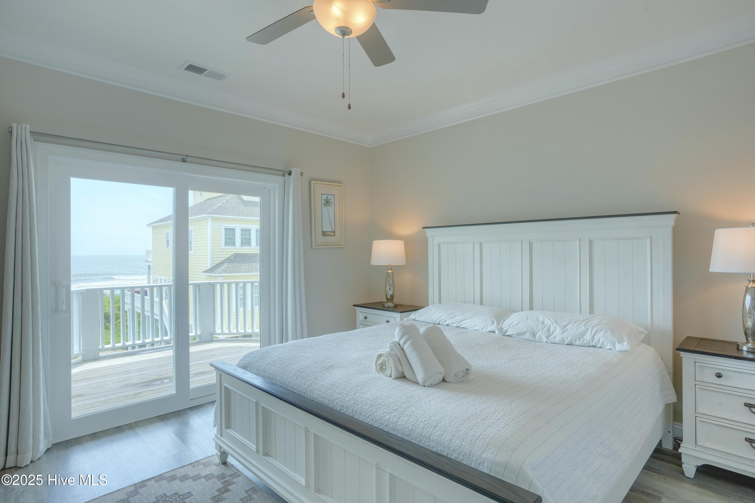 100510415 | Photo 38