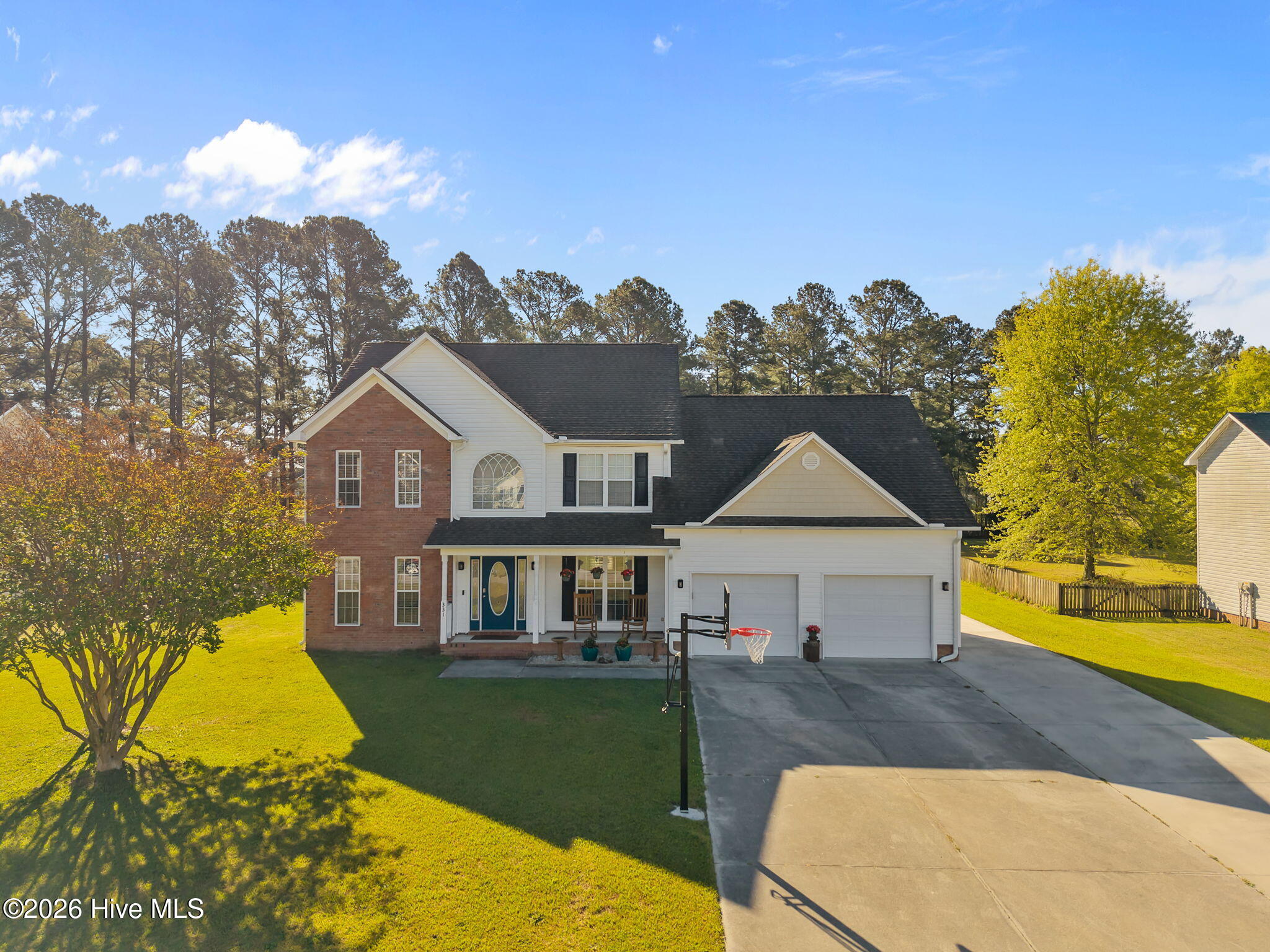 100566788 | Photo 36