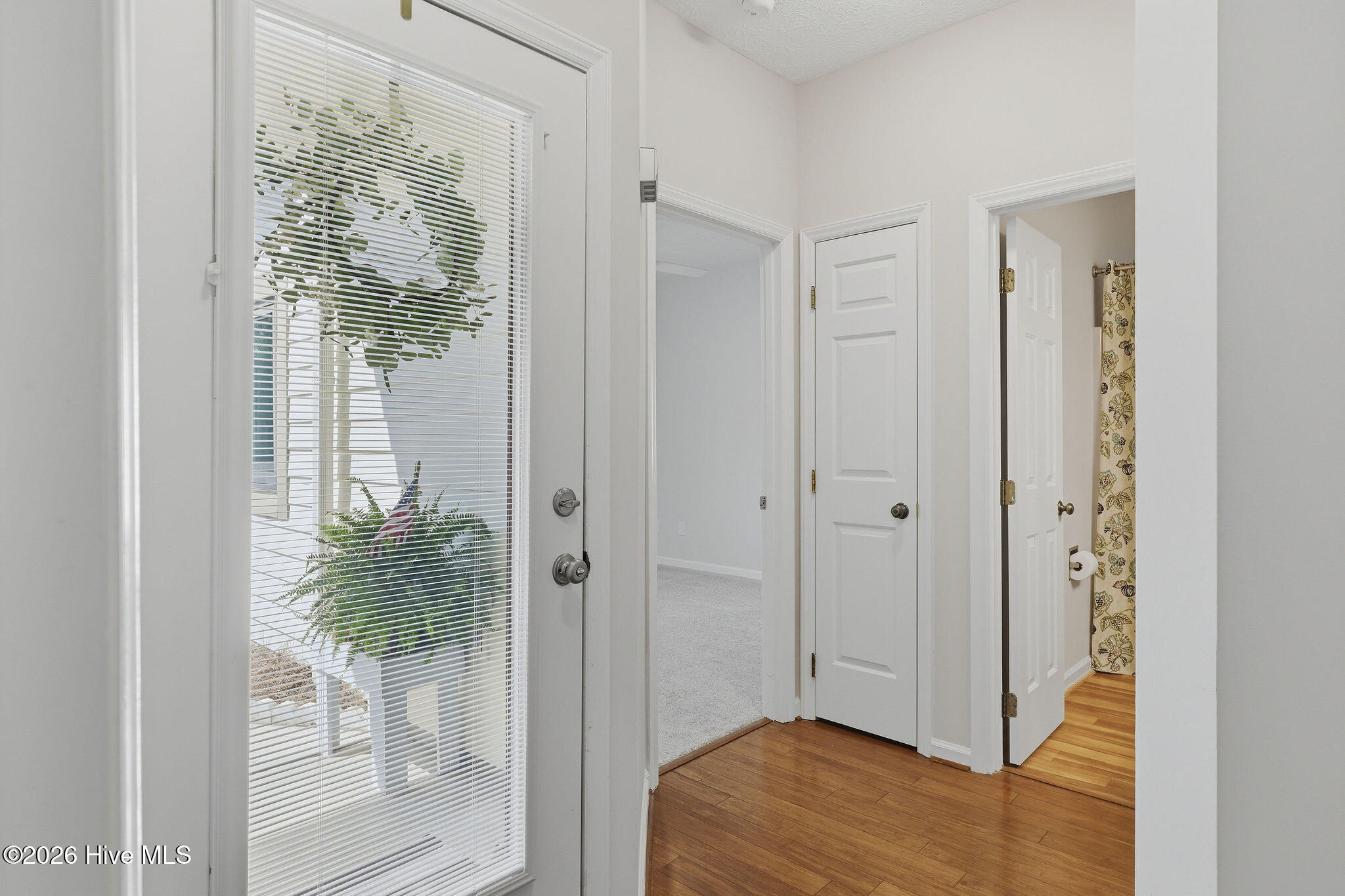 100569569 | Photo 10