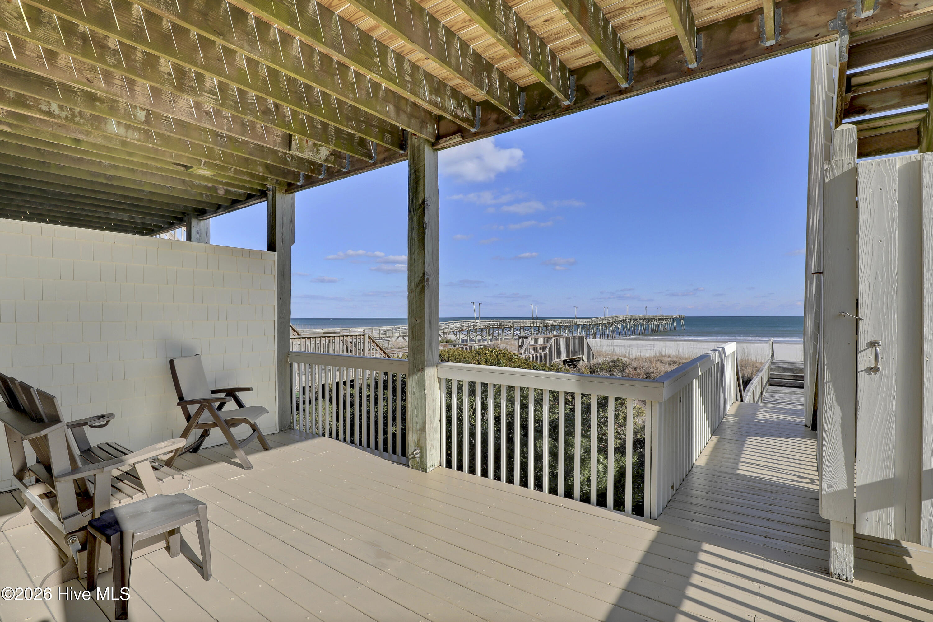 100556575 | Photo 24