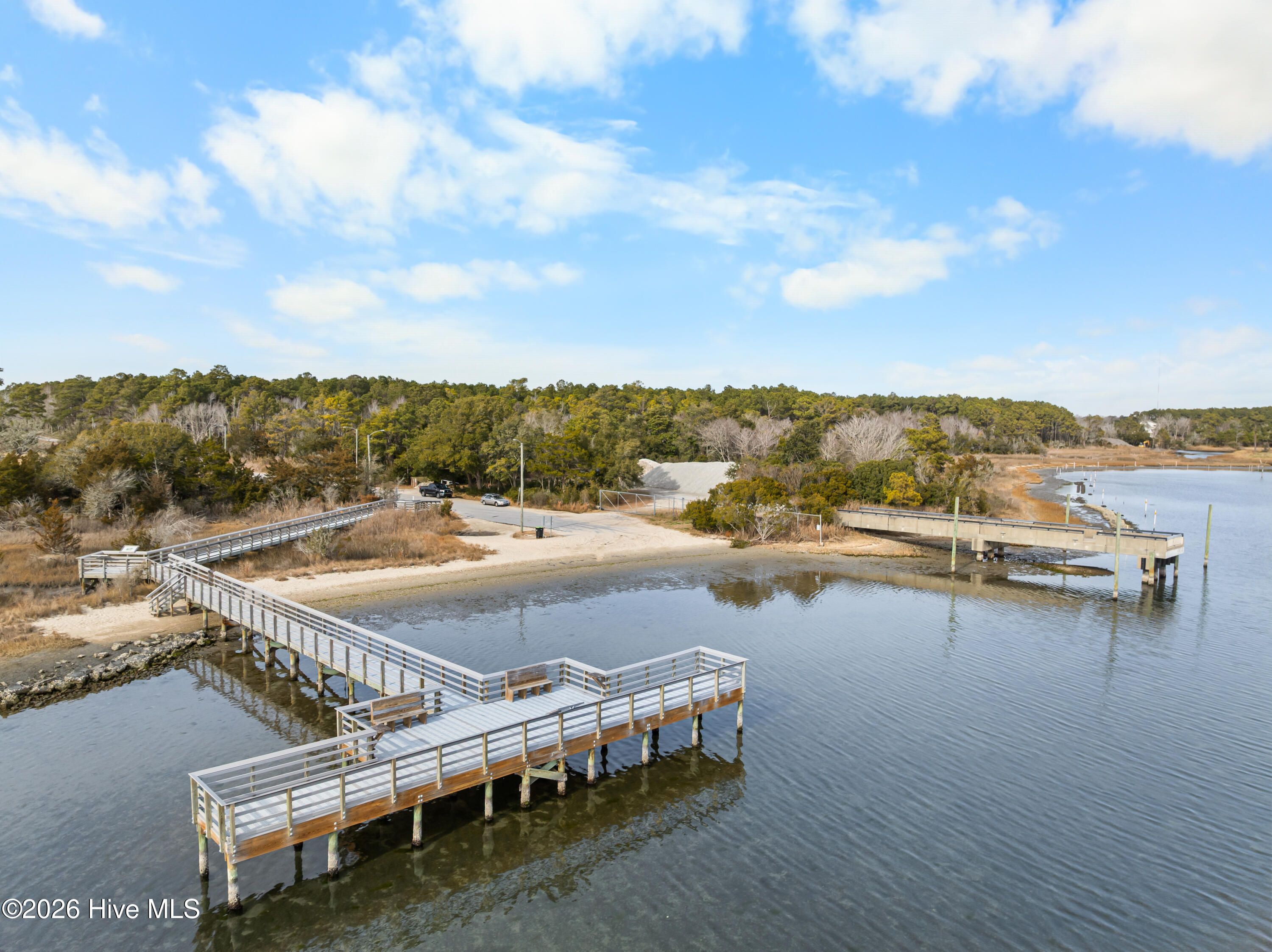 100552885 | Photo 40