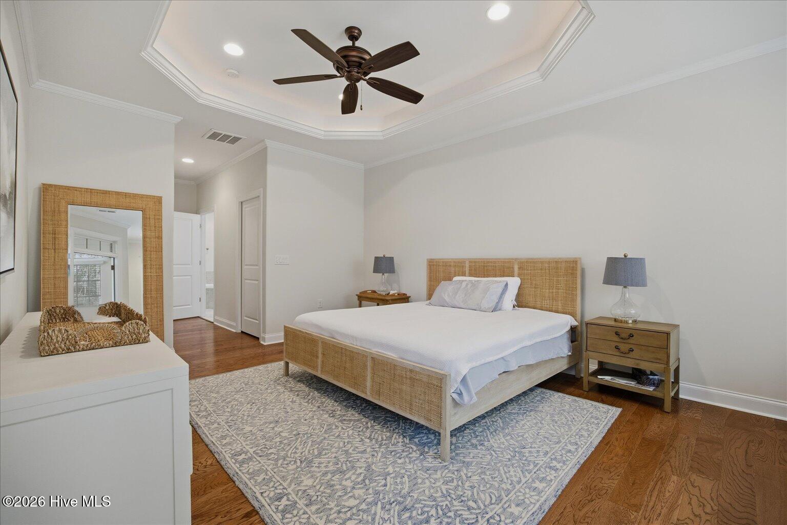 100551356 | Photo 13