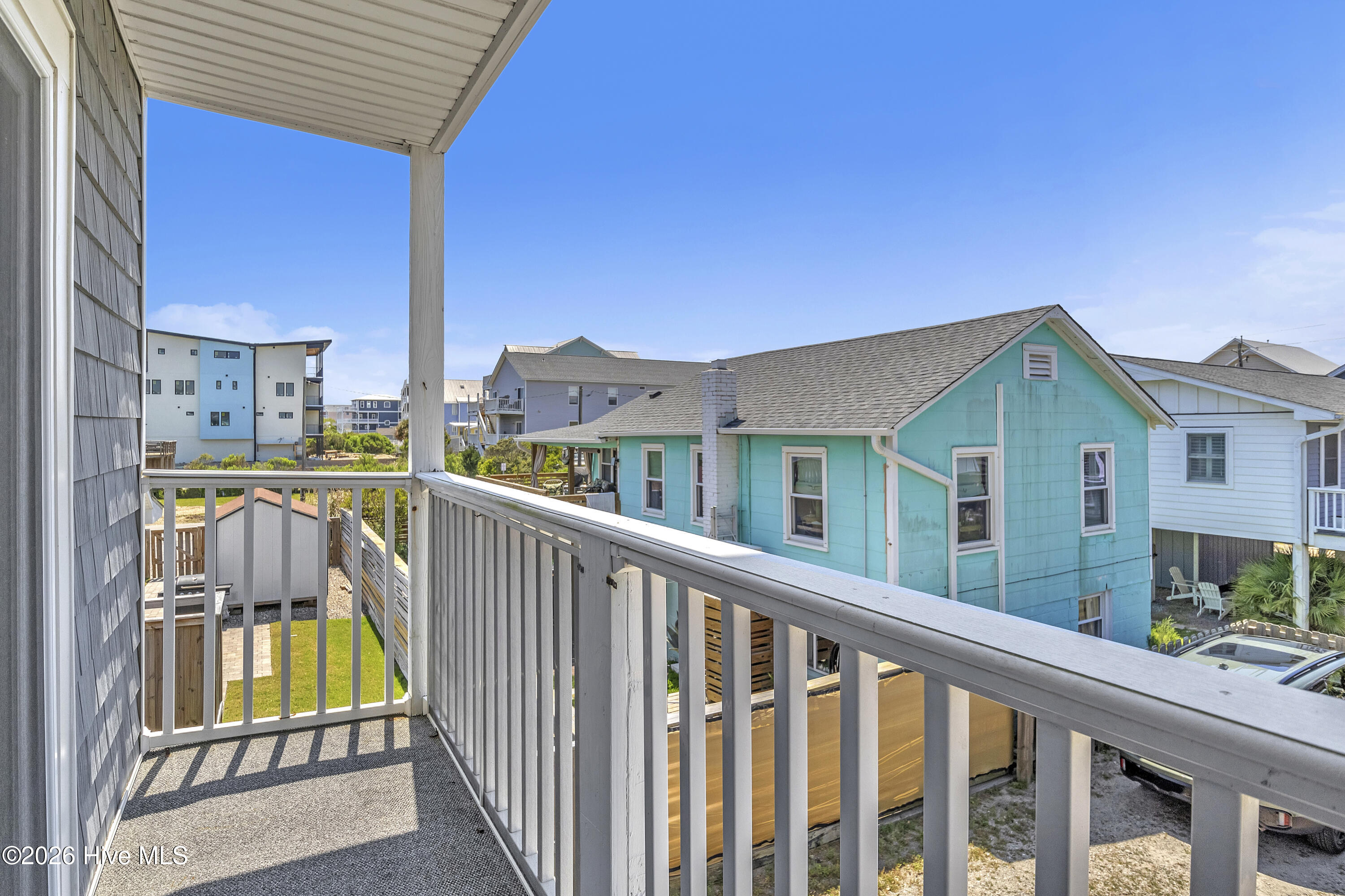 100569853 | Photo 20