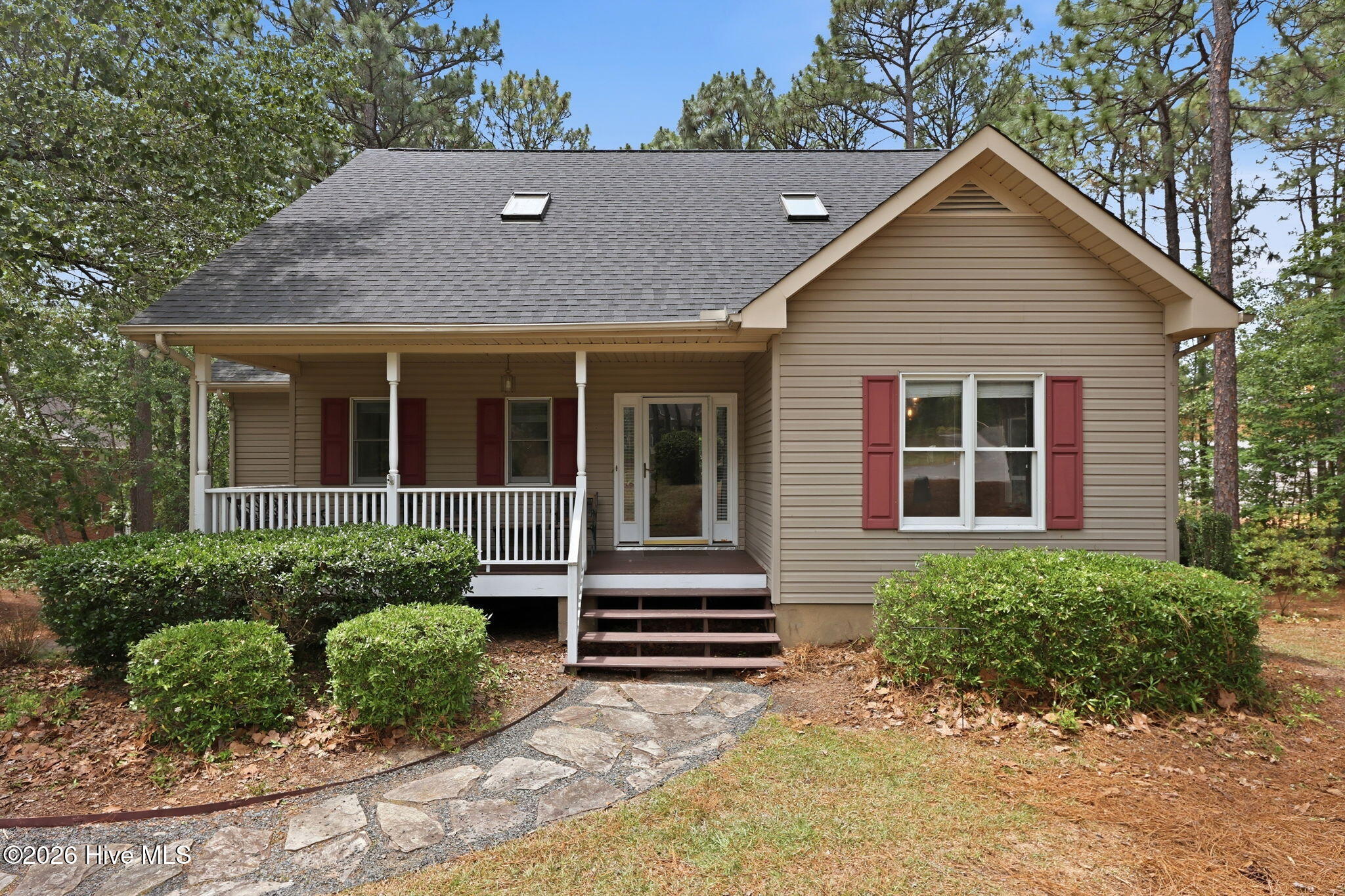 340 Clearfield, Southern Pines, North Carolina, 4 Bedrooms Bedrooms, 6 Rooms Rooms,4 BathroomsBathrooms,Single family residence,For sale,Clearfield,100582801 340 Clearfield, Southern Pines, North Carolina, 4 Bedrooms Bedrooms, 6 Rooms Rooms,4 BathroomsBathrooms,Single family residence,For sale,Clearfield,100582801