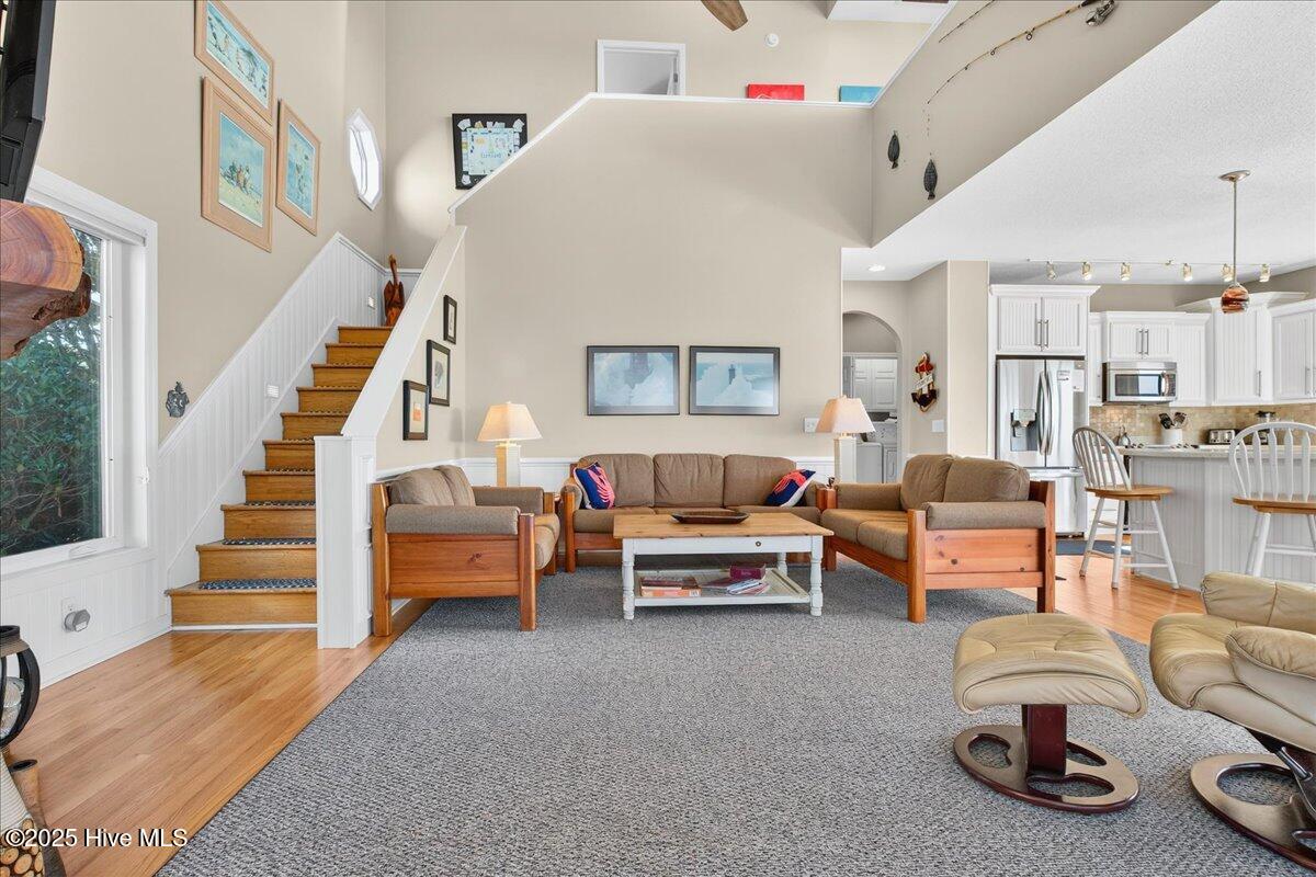 100543410 | Photo 45