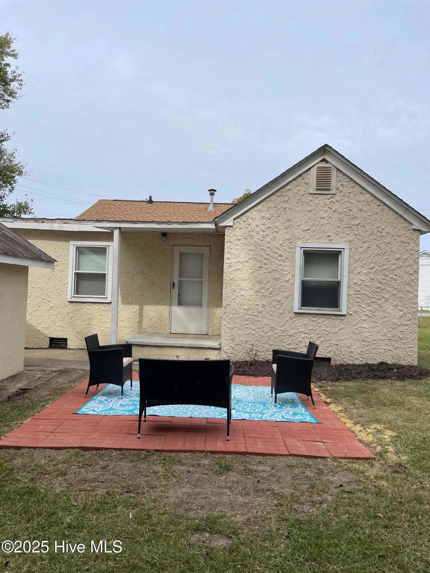 Homes for sale in Selma, NC | 804 E Lizzie St, Selma, NC 27576 | MLS# 100535798