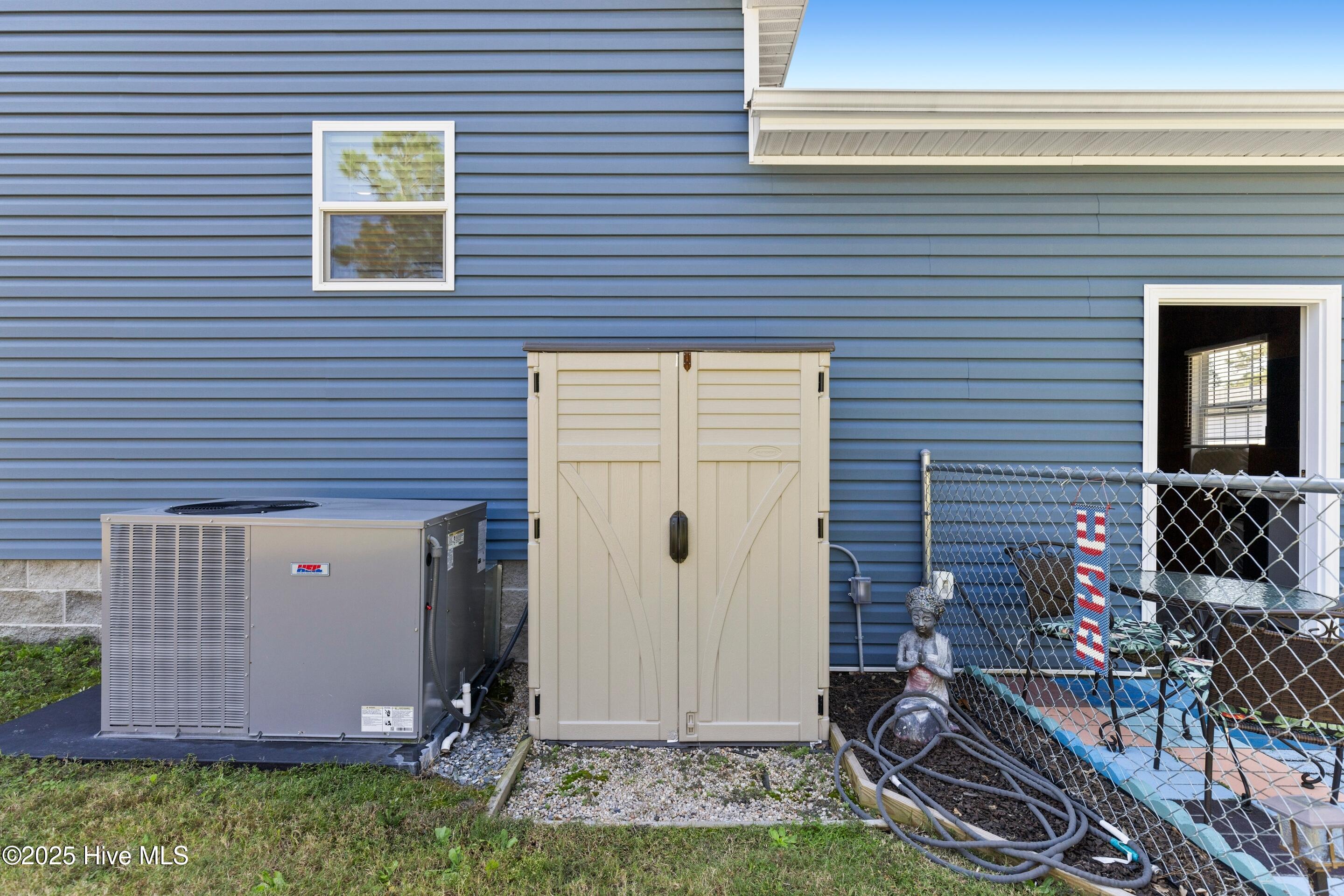 100531794 | Photo 34