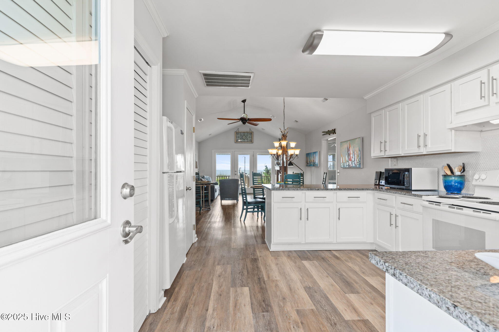 1081 Ocean Boulevard W, Holden Beach, NC 28462 – photo 16: 1081 Ocean Blvd West