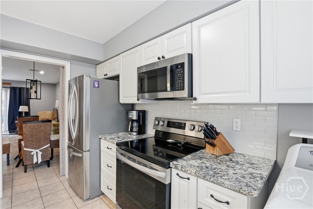 232 Stephenson Avenue 3B