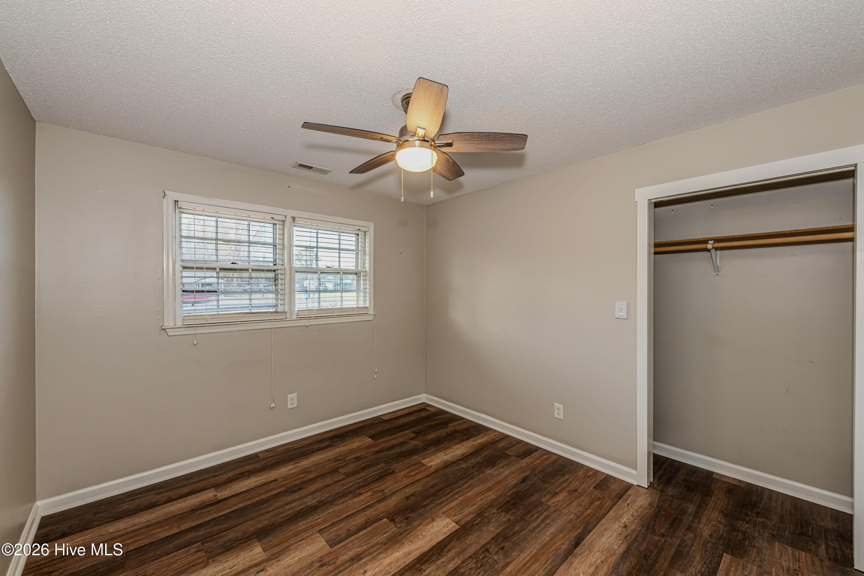 100549124 | Photo 32