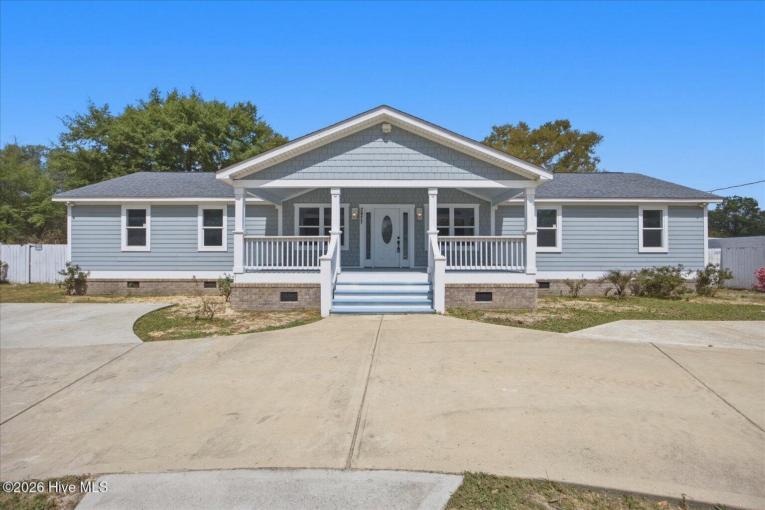 100565054 | Photo 27