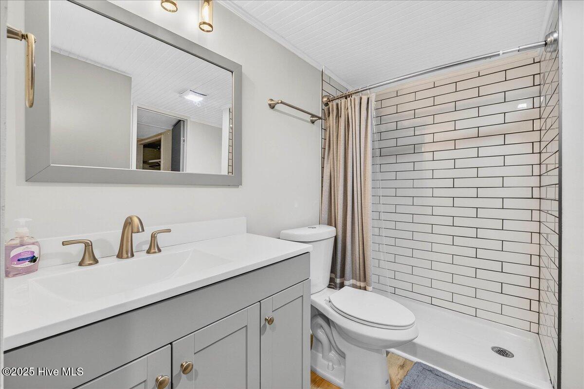 100531410 | Photo 36