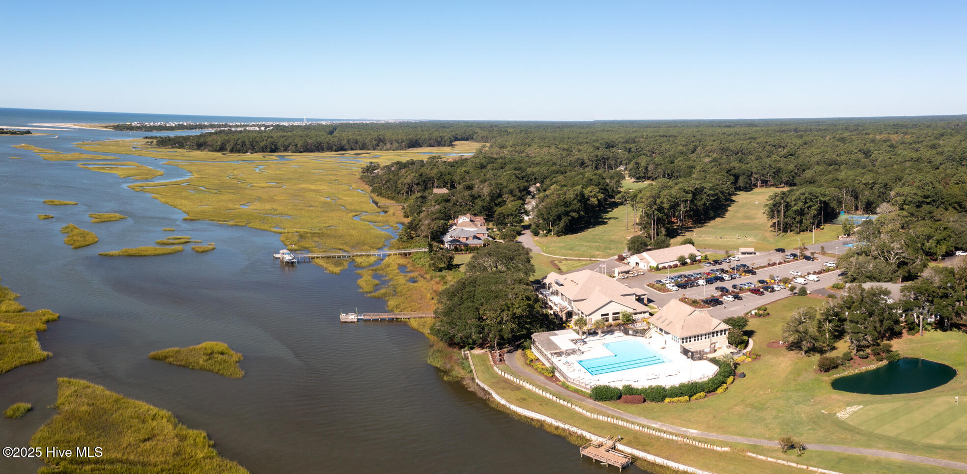 100543941 | Photo 47