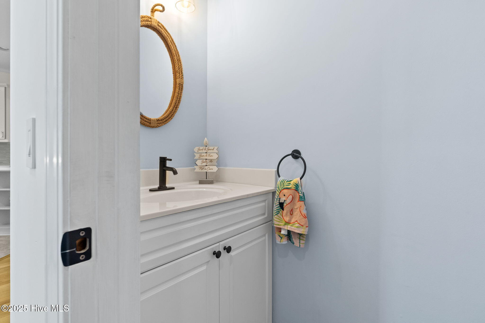 100537506 | Photo 35