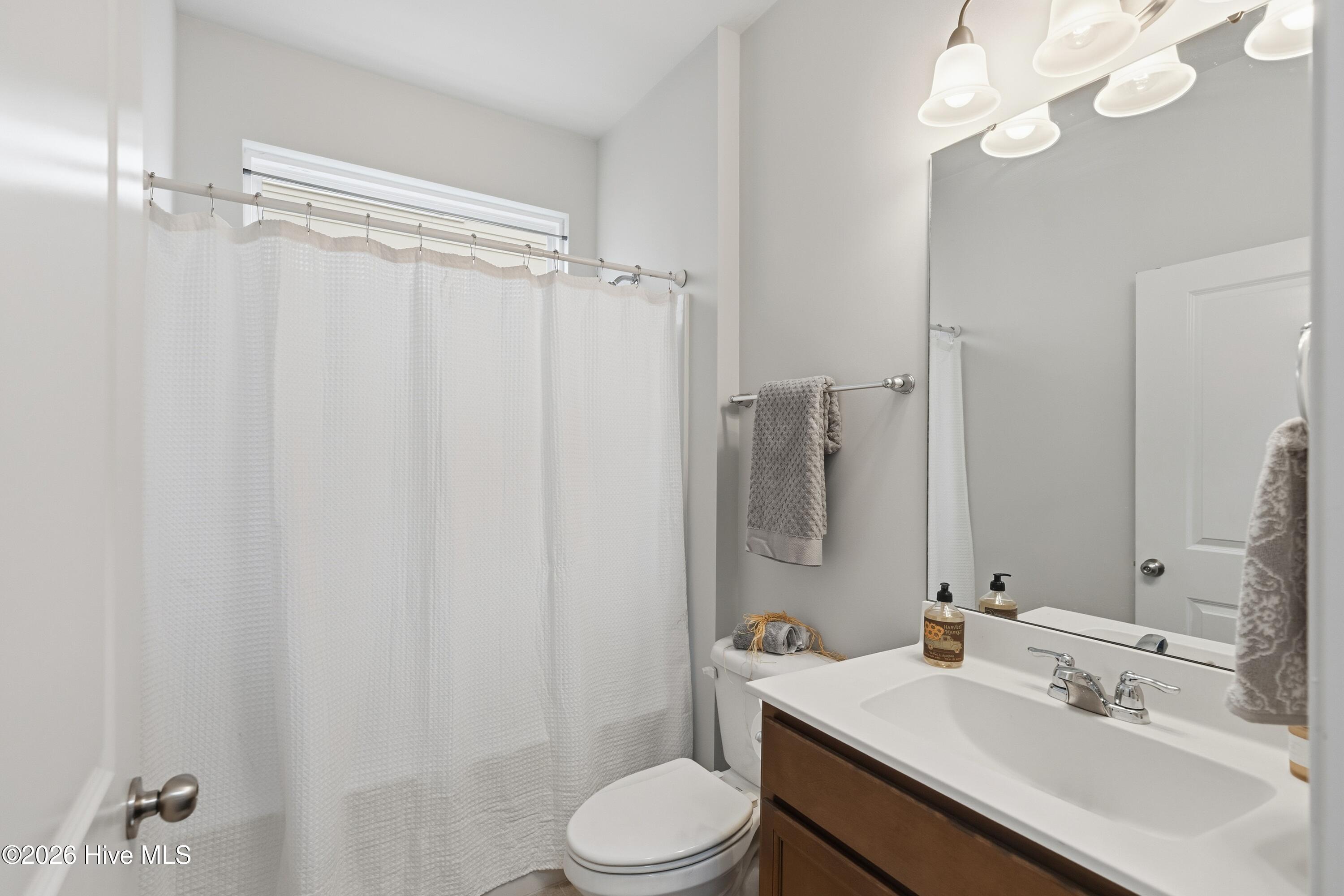 100553479 | Photo 24