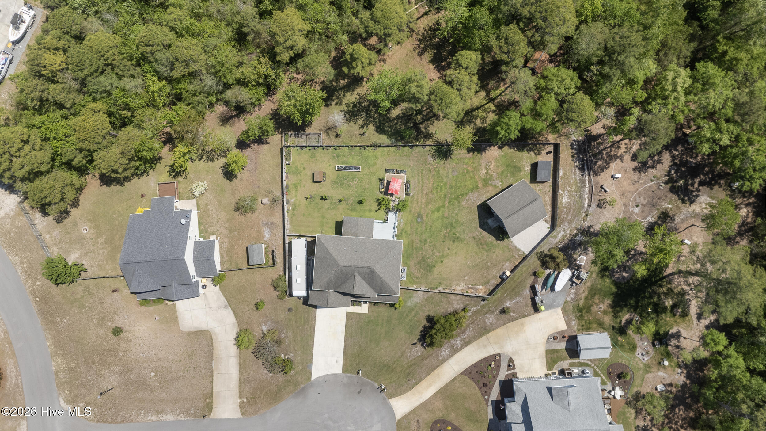 100567962 | Photo 16