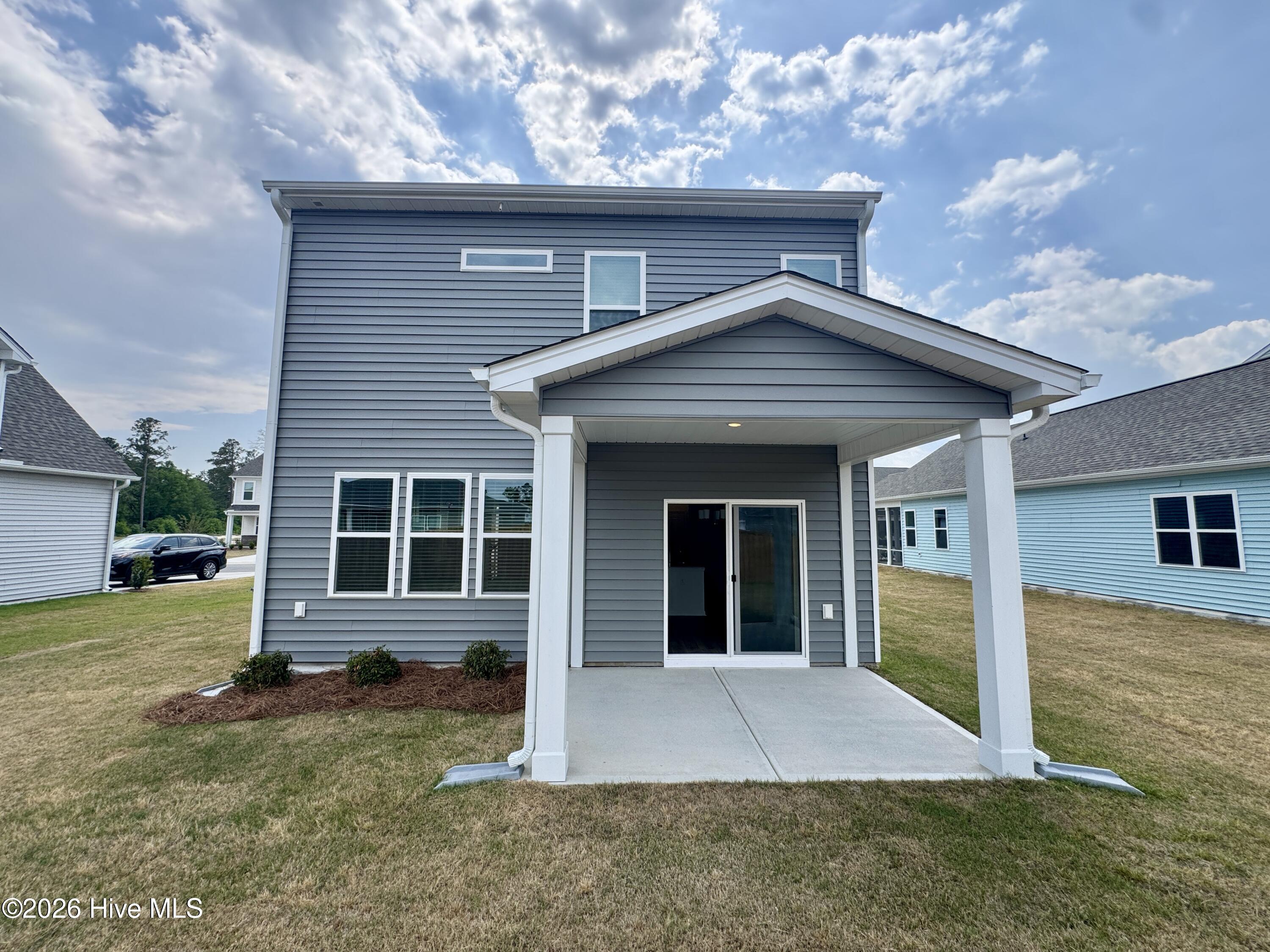 100535606 | Photo 23