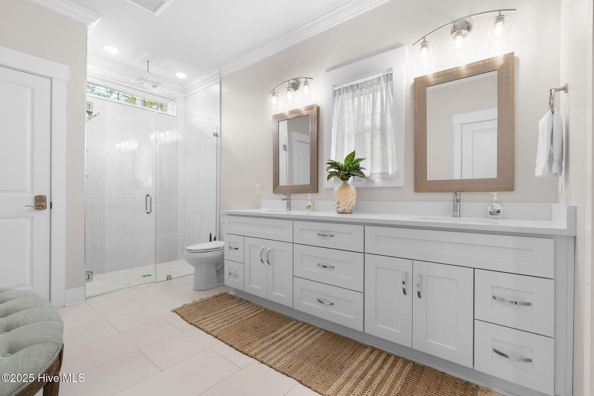 100555658 | Photo 31