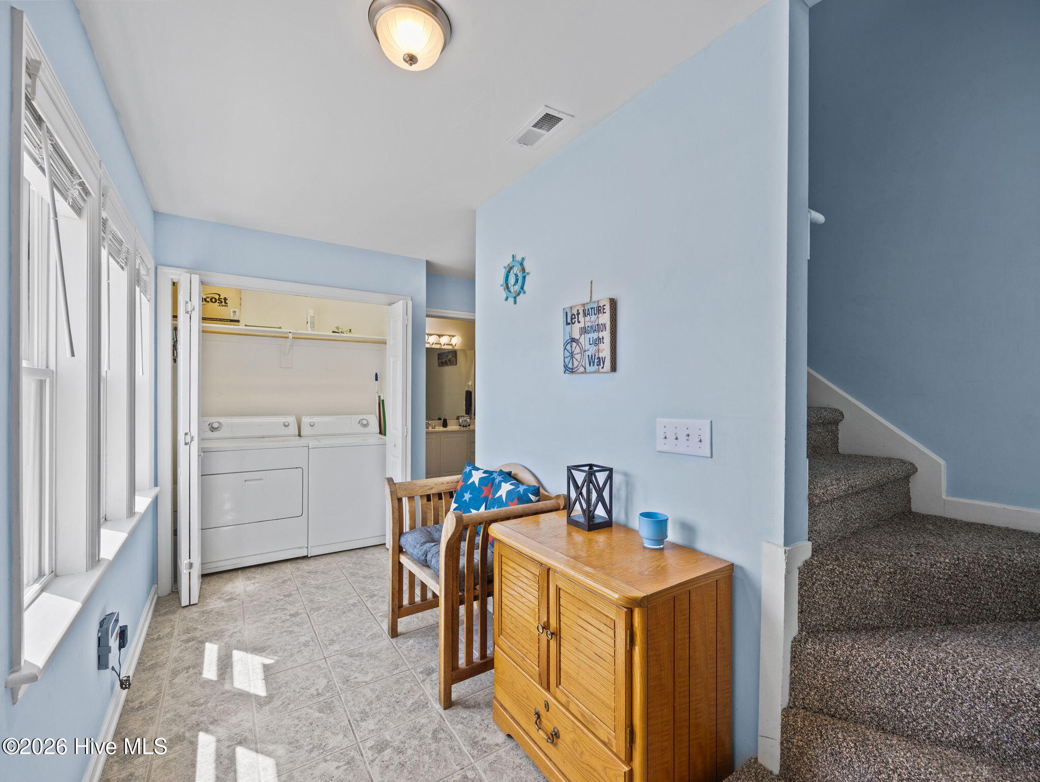 100564989 | Photo 19