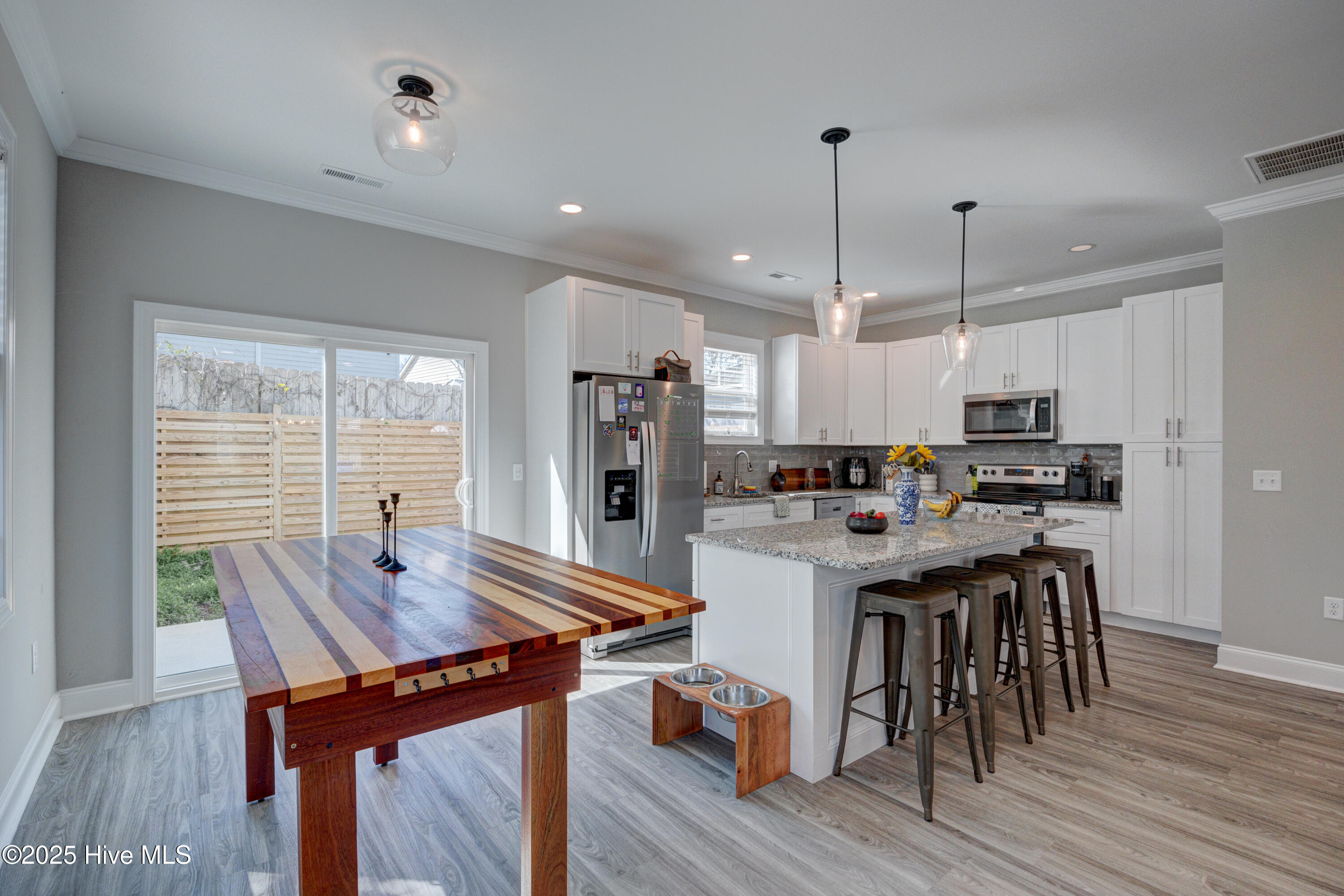 100494235 | Photo 17