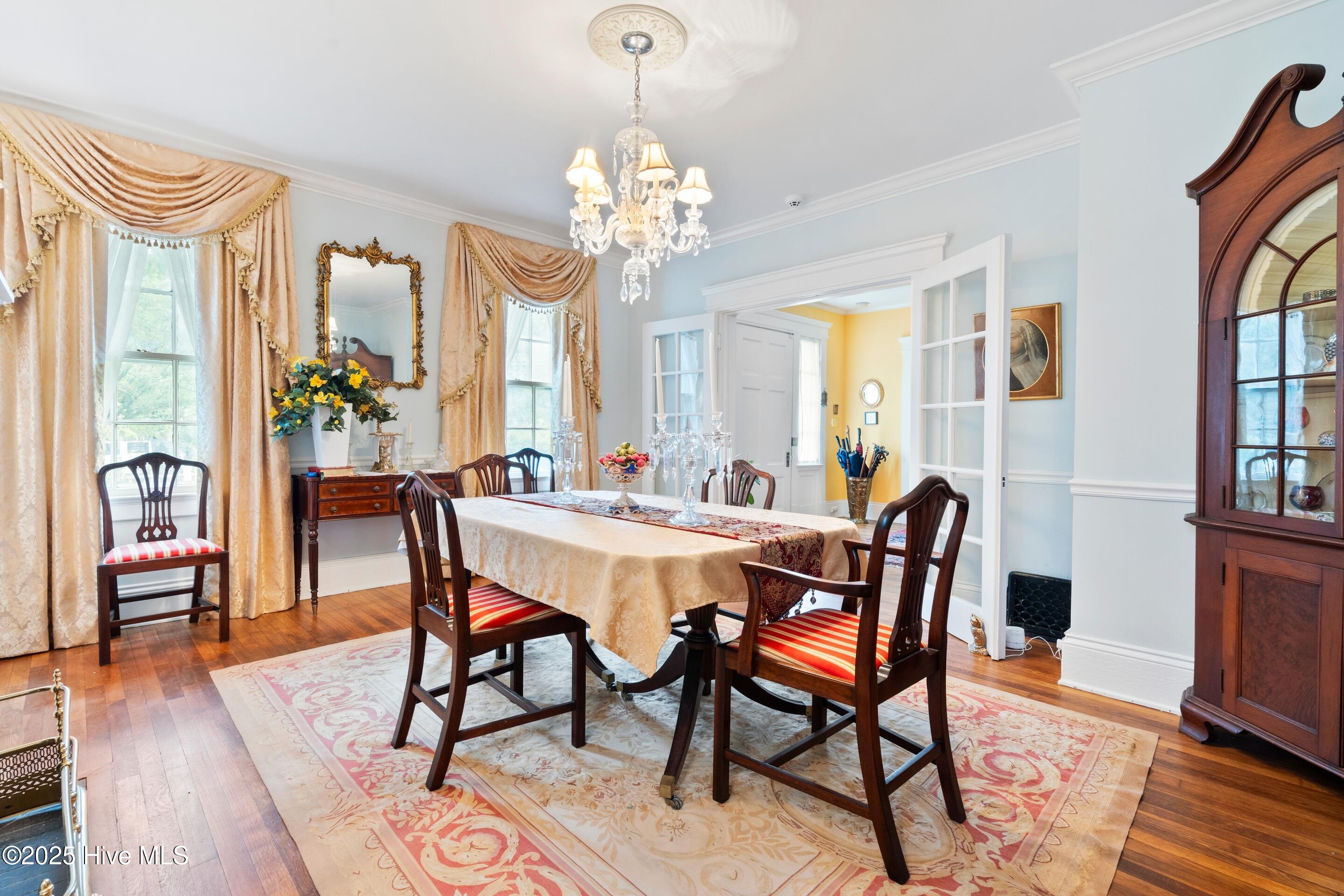 100553658 | Photo 18