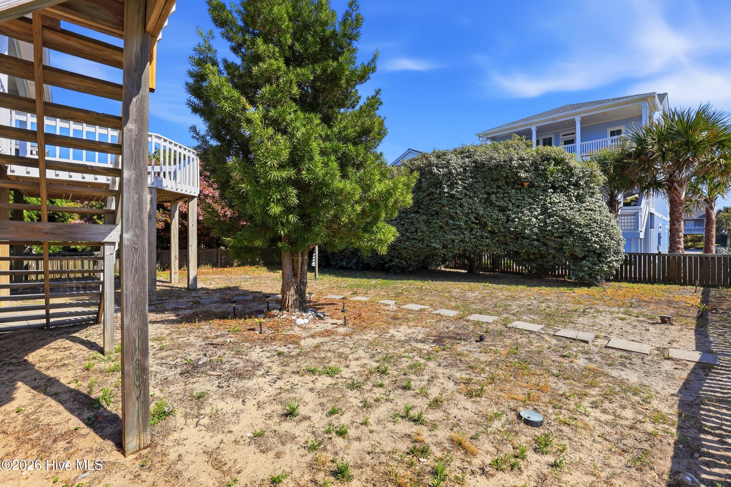 100565033 | Photo 27