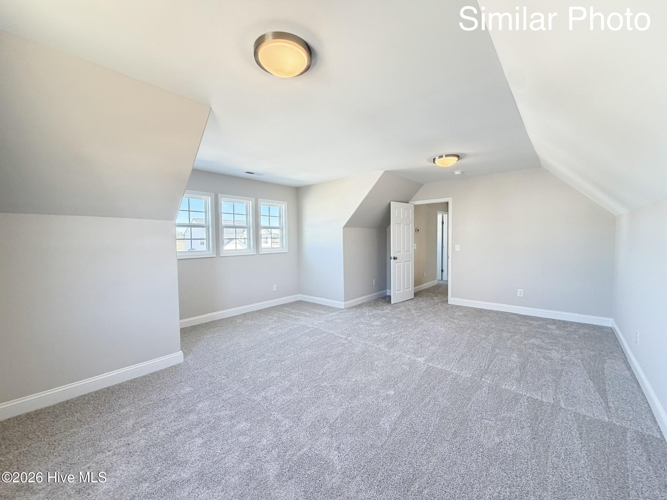 100551553 | Photo 13