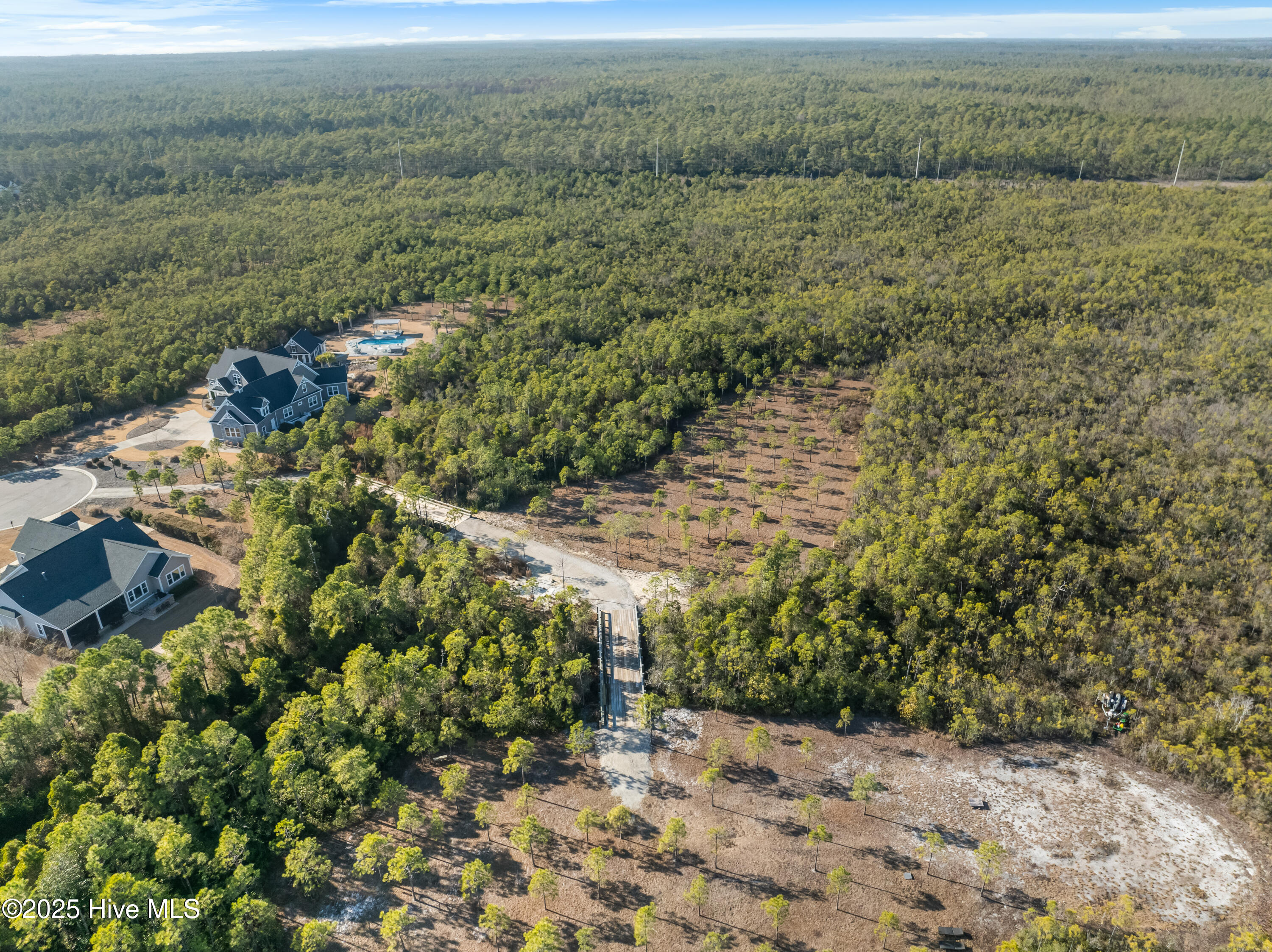 100490322 | Photo 14