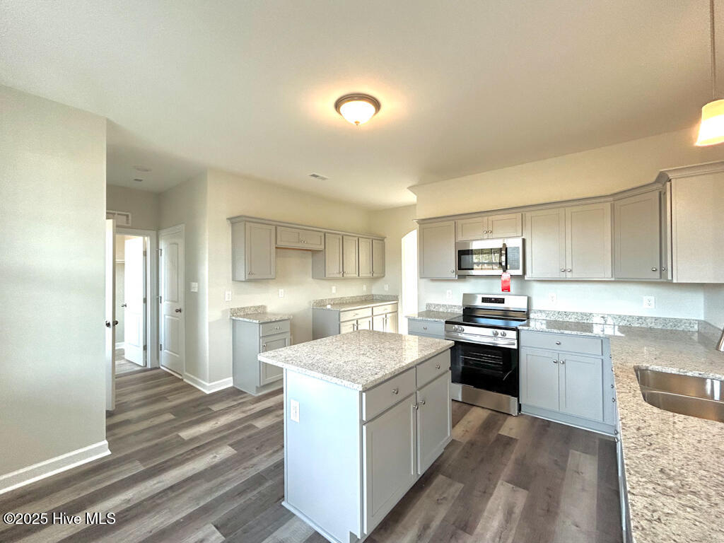 100522198 | Photo 25