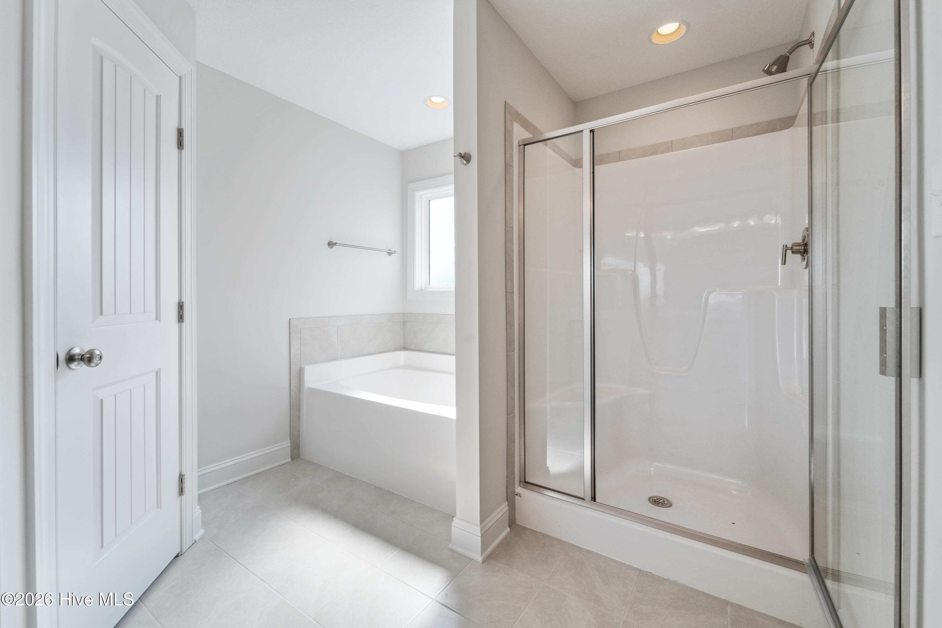 100519692 | Photo 21