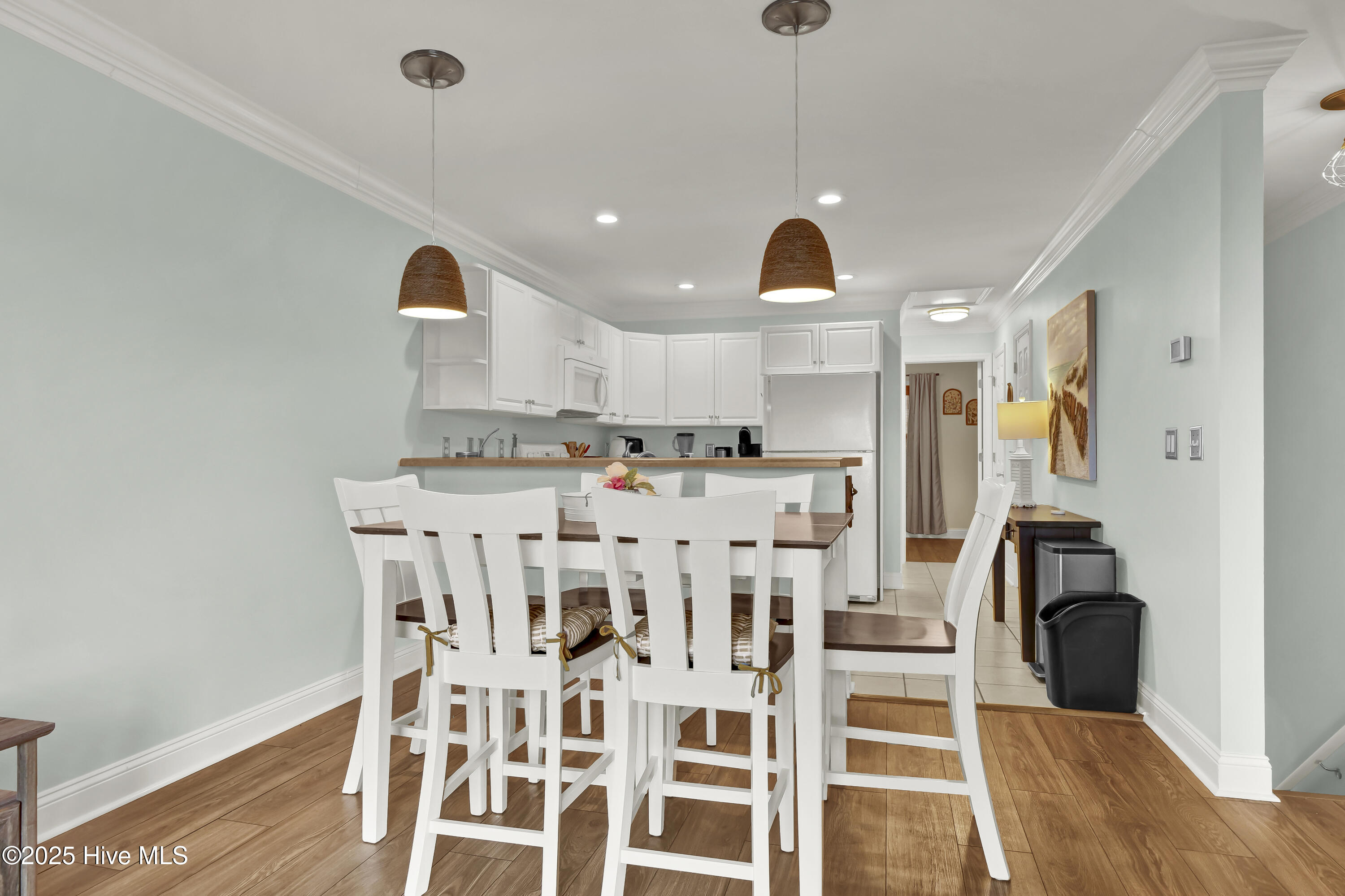 100548248 | Photo 18