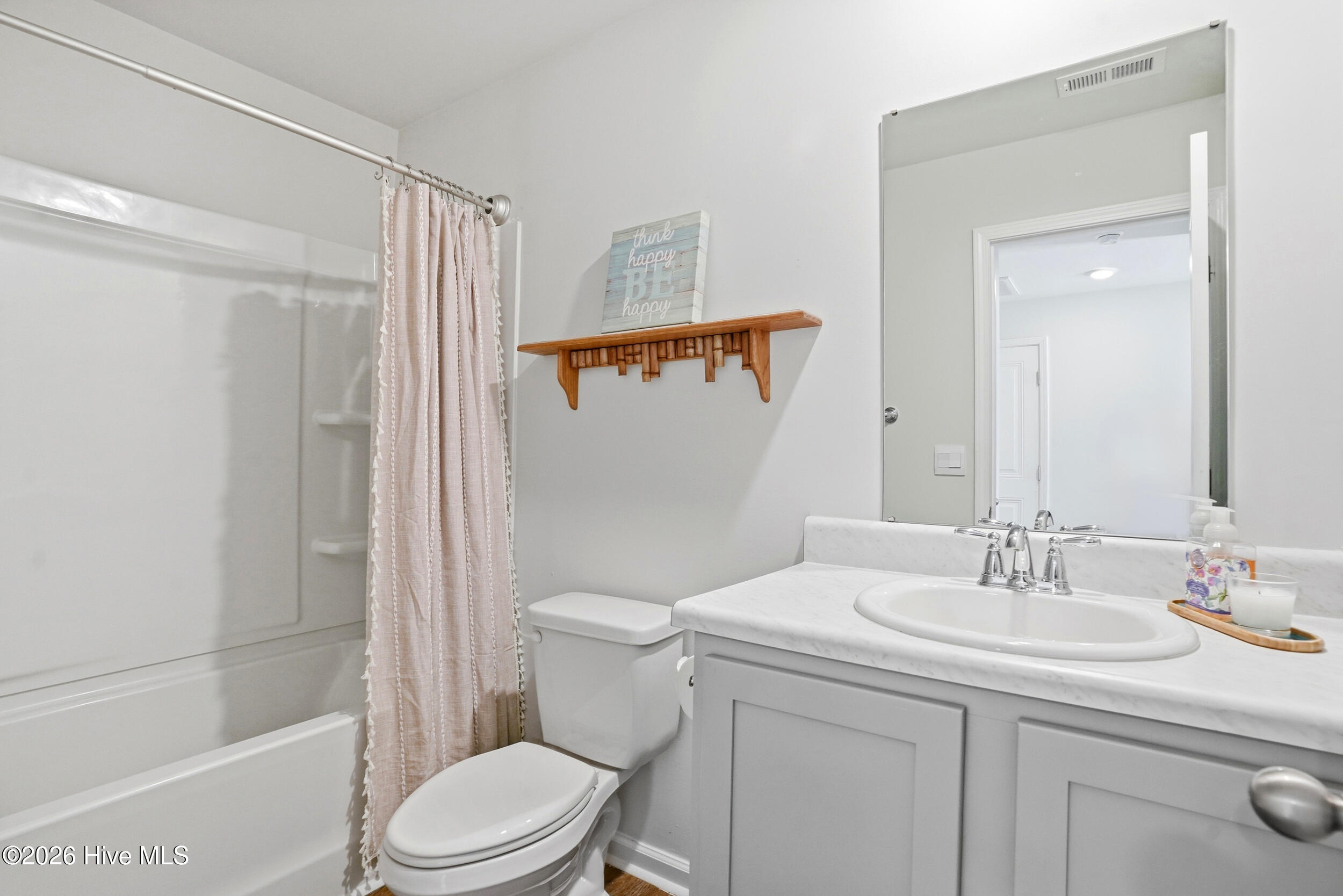 100566288 | Photo 20