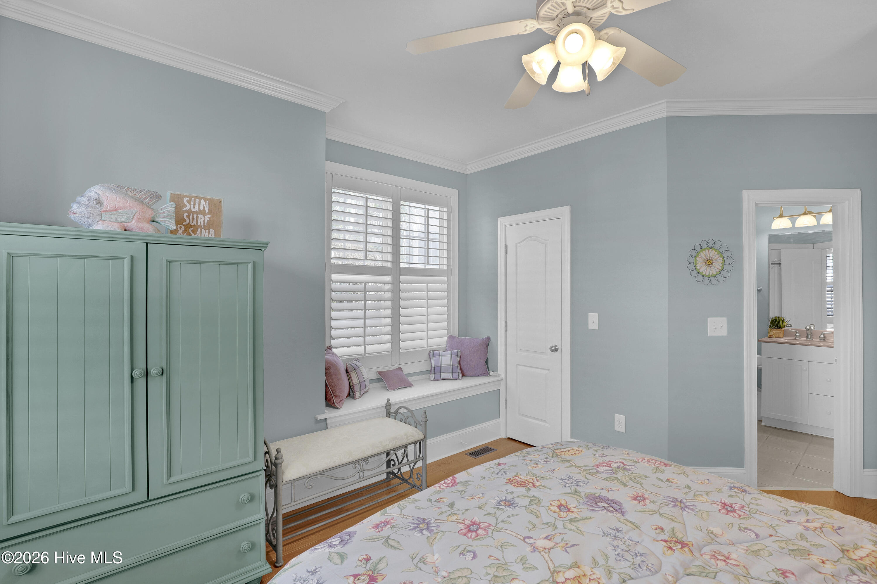 100559155 | Photo 37