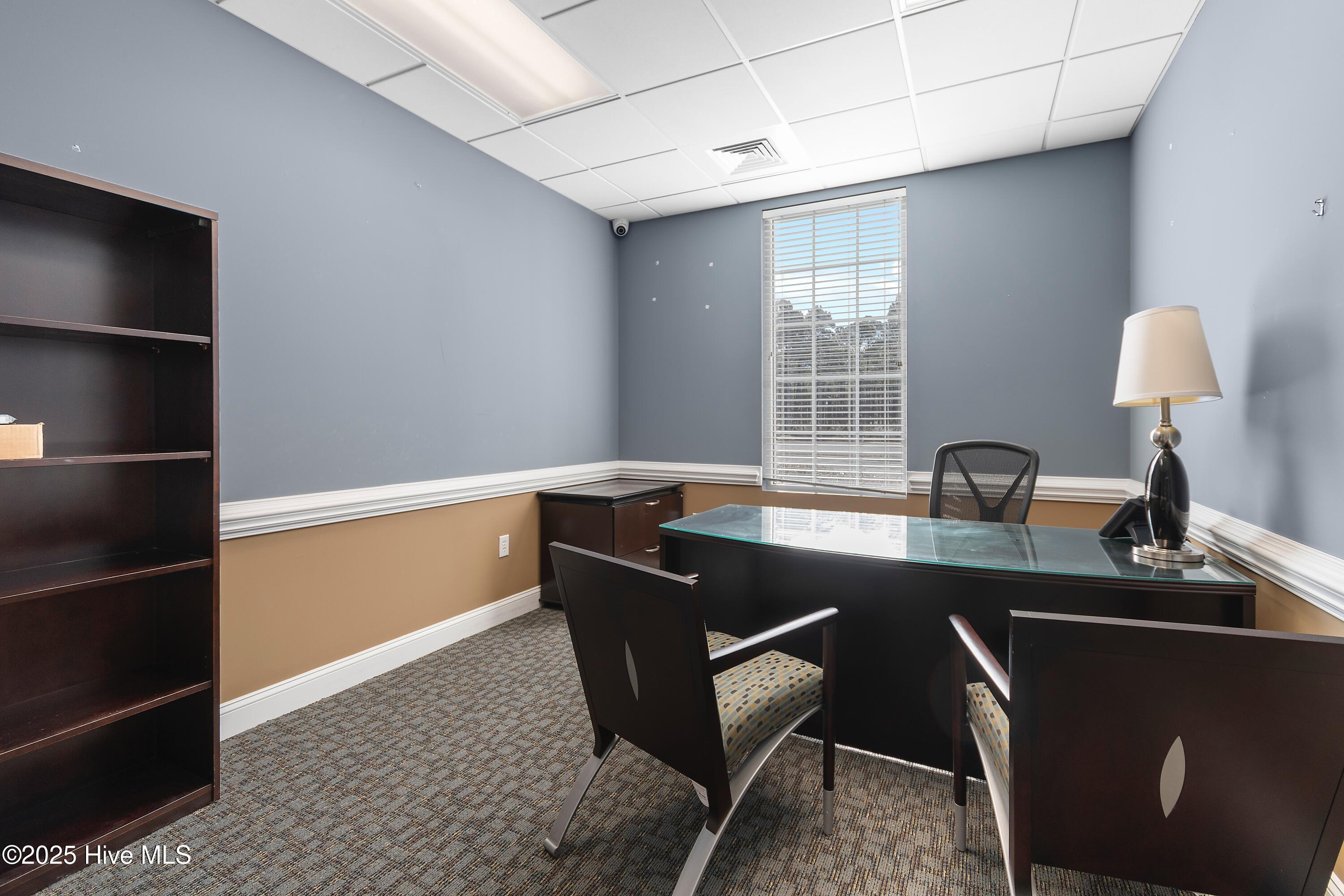 100491717 | Photo 40