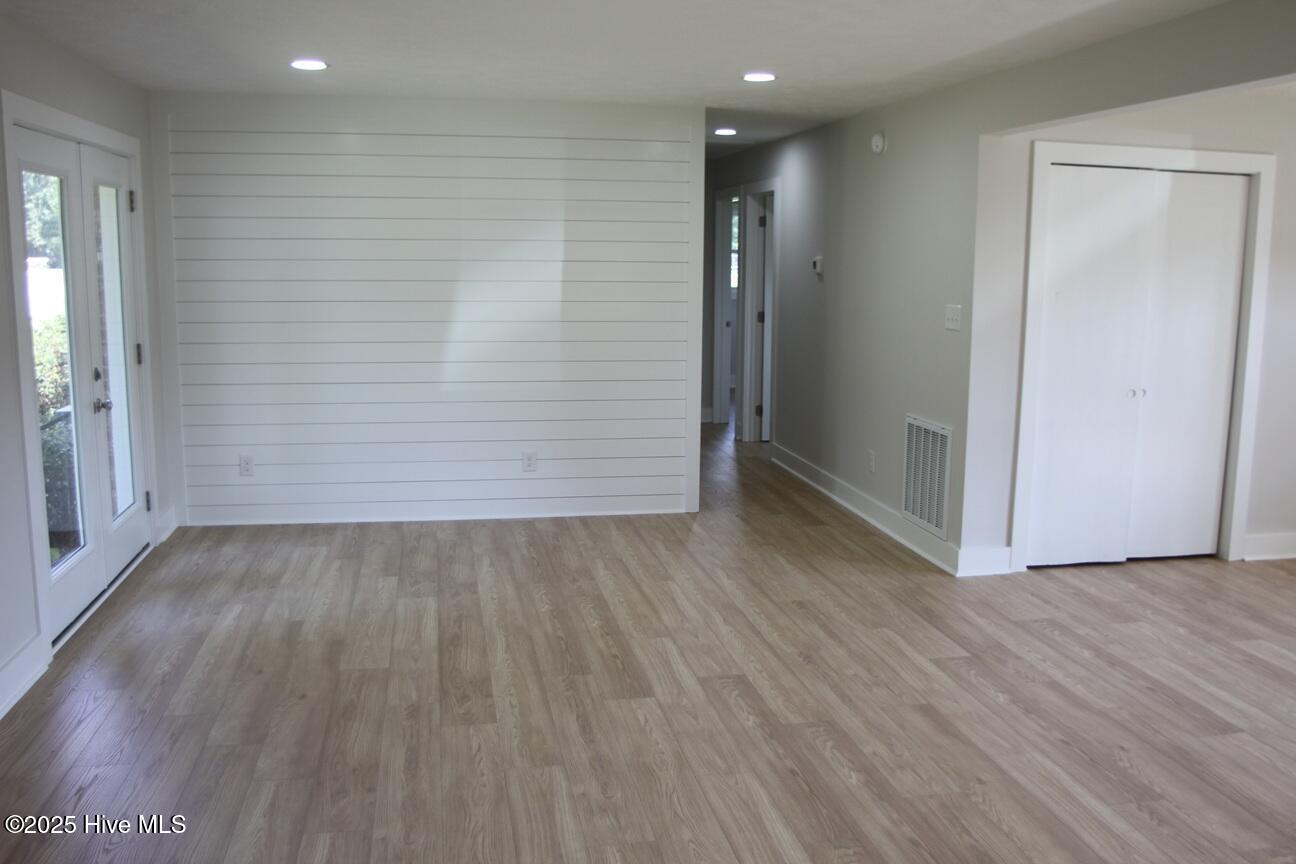 100526271 | Photo 12