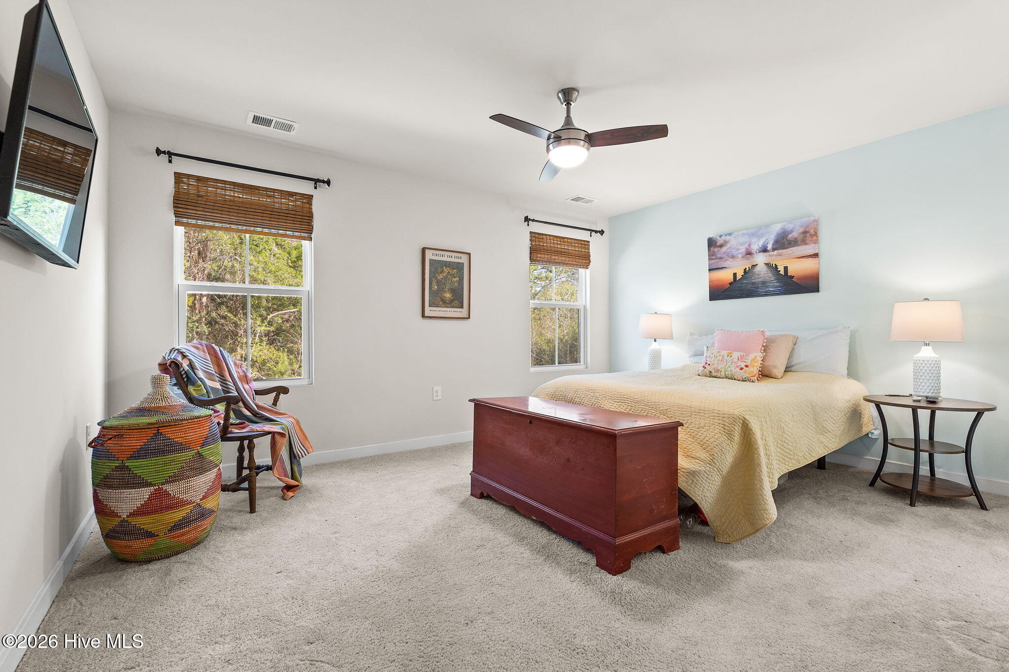 100564304 | Photo 12