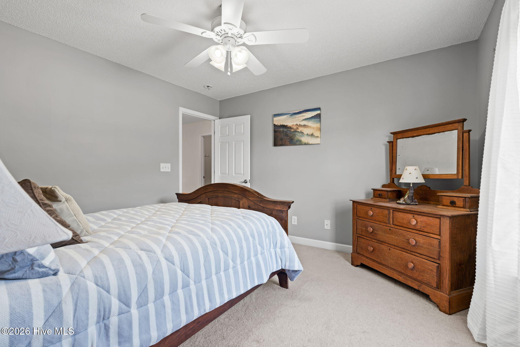 100570375 | Photo 36