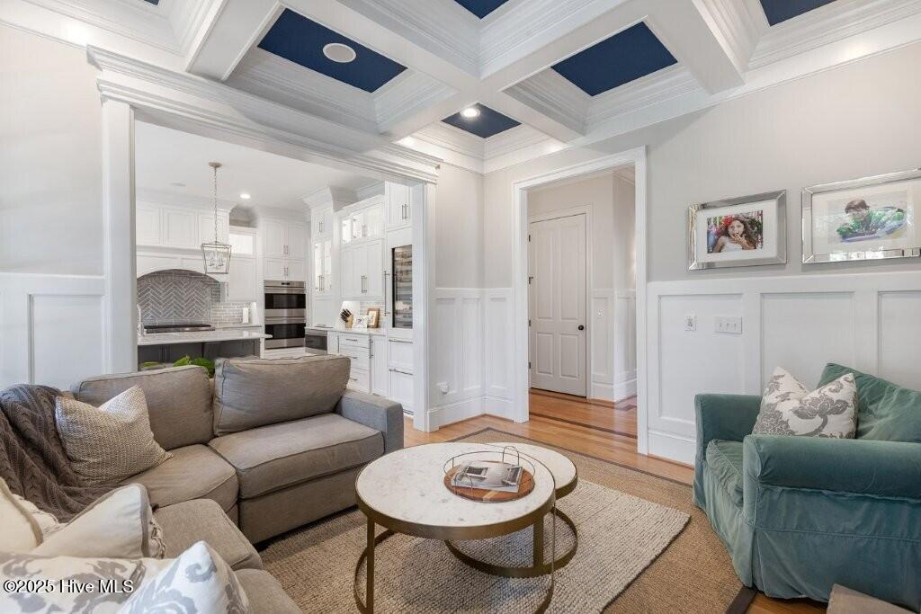 100553124 | Photo 17