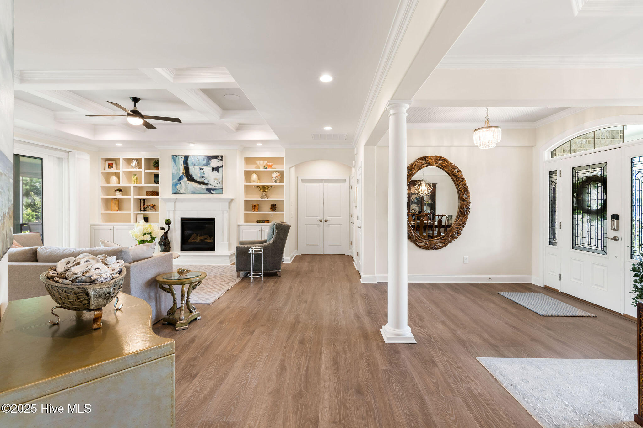 100517606 | Photo 48