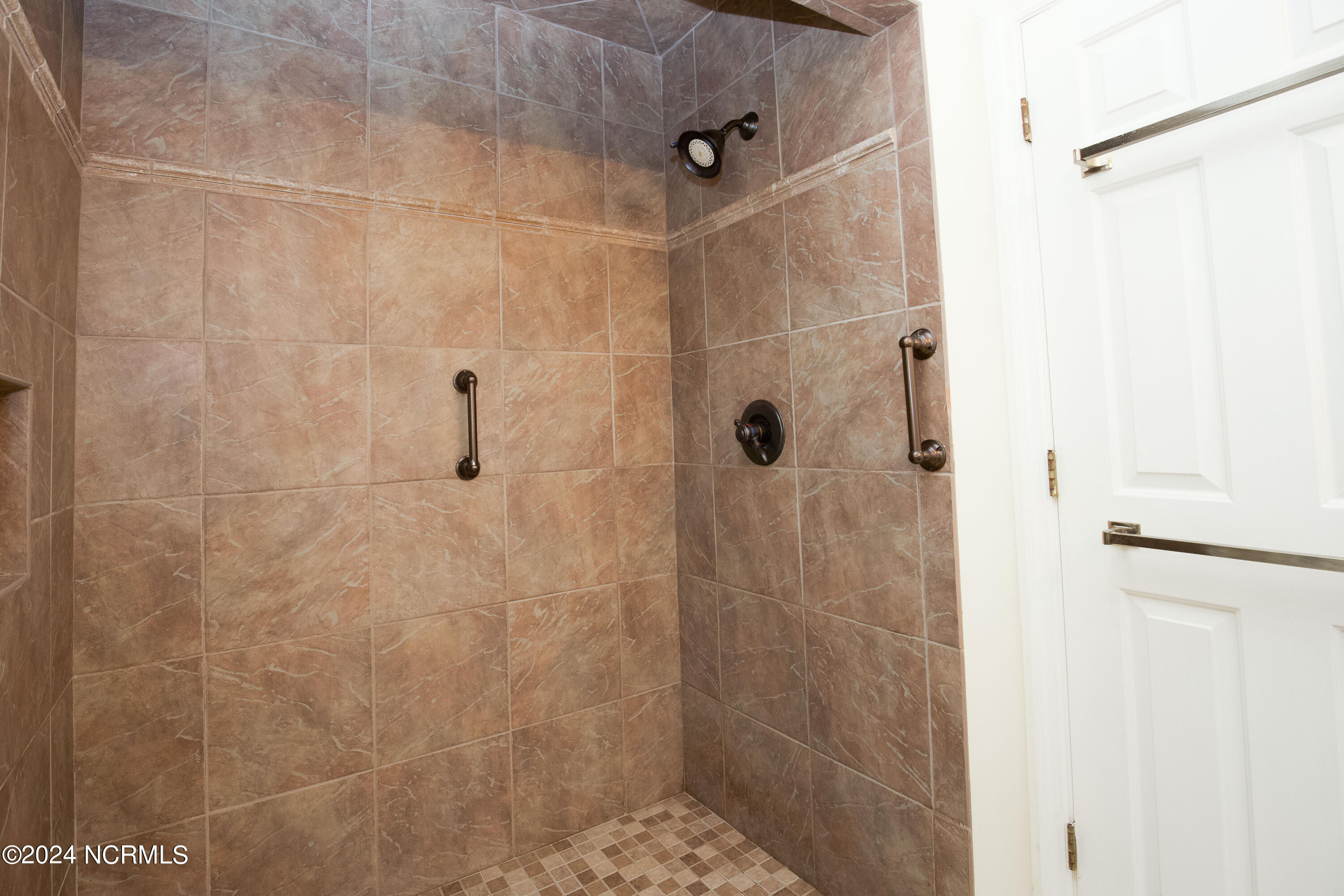 620 Diamondhead Dr S-36