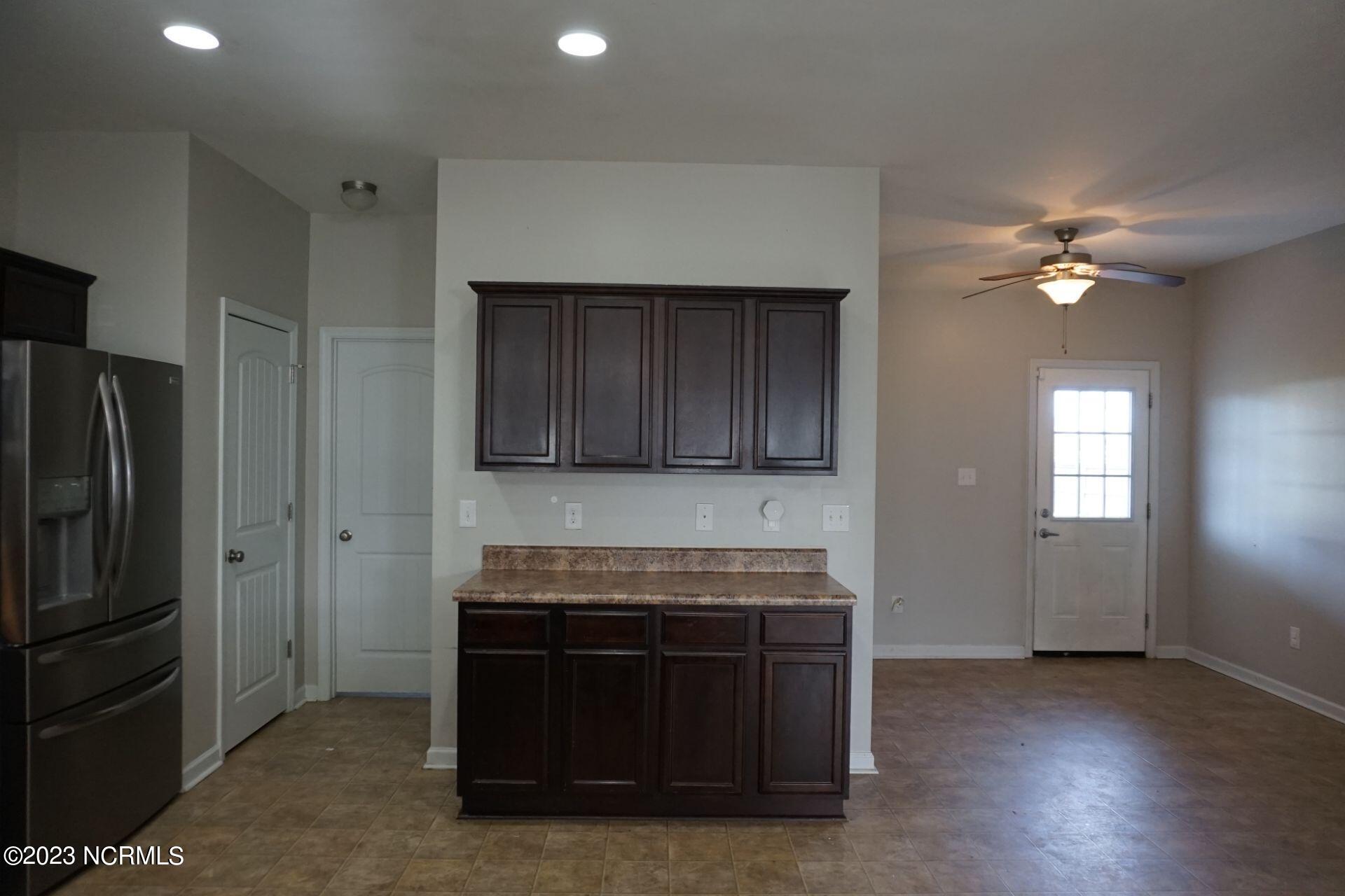 112 High Cottage Lane, Richlands, NC, 28574