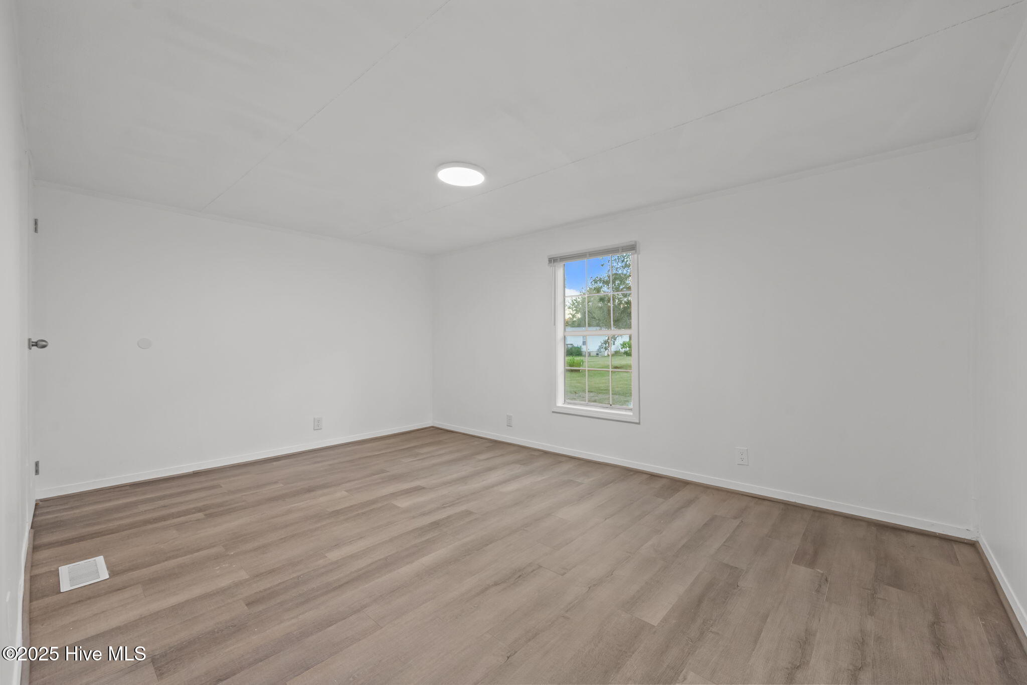 100539170 | Photo 20